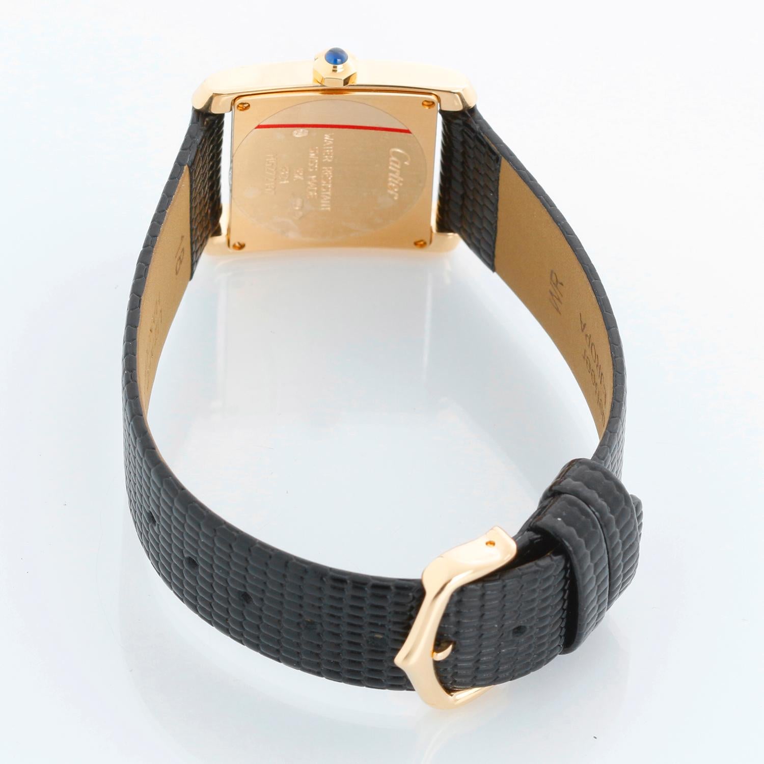 Cartier Montre Tank Française de taille moyenne en or jaune 18 carats W50003N2 1821 Unisexe en vente