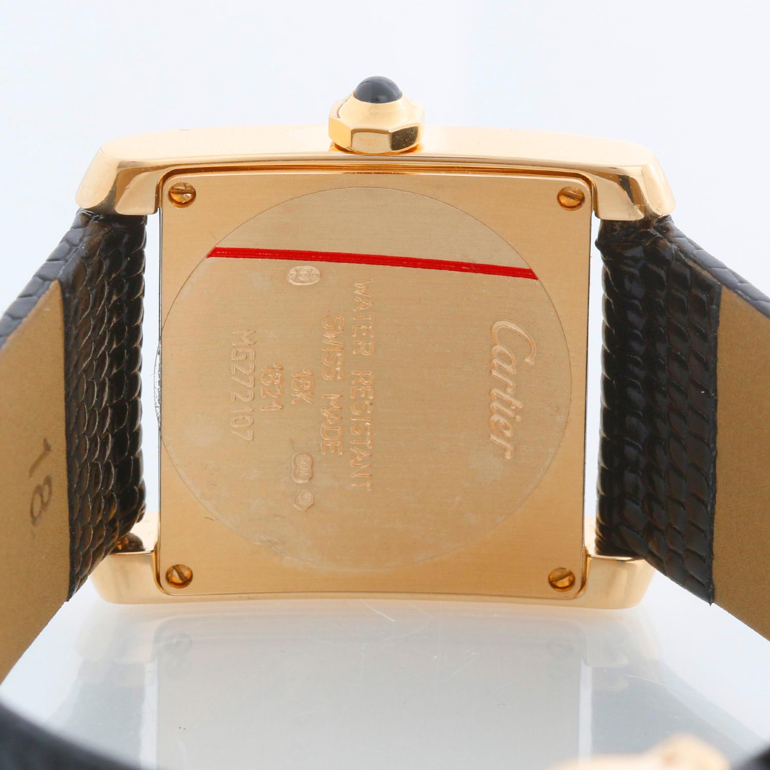 Cartier Montre Tank Française de taille moyenne en or jaune 18 carats W50003N2 1821 en vente 1