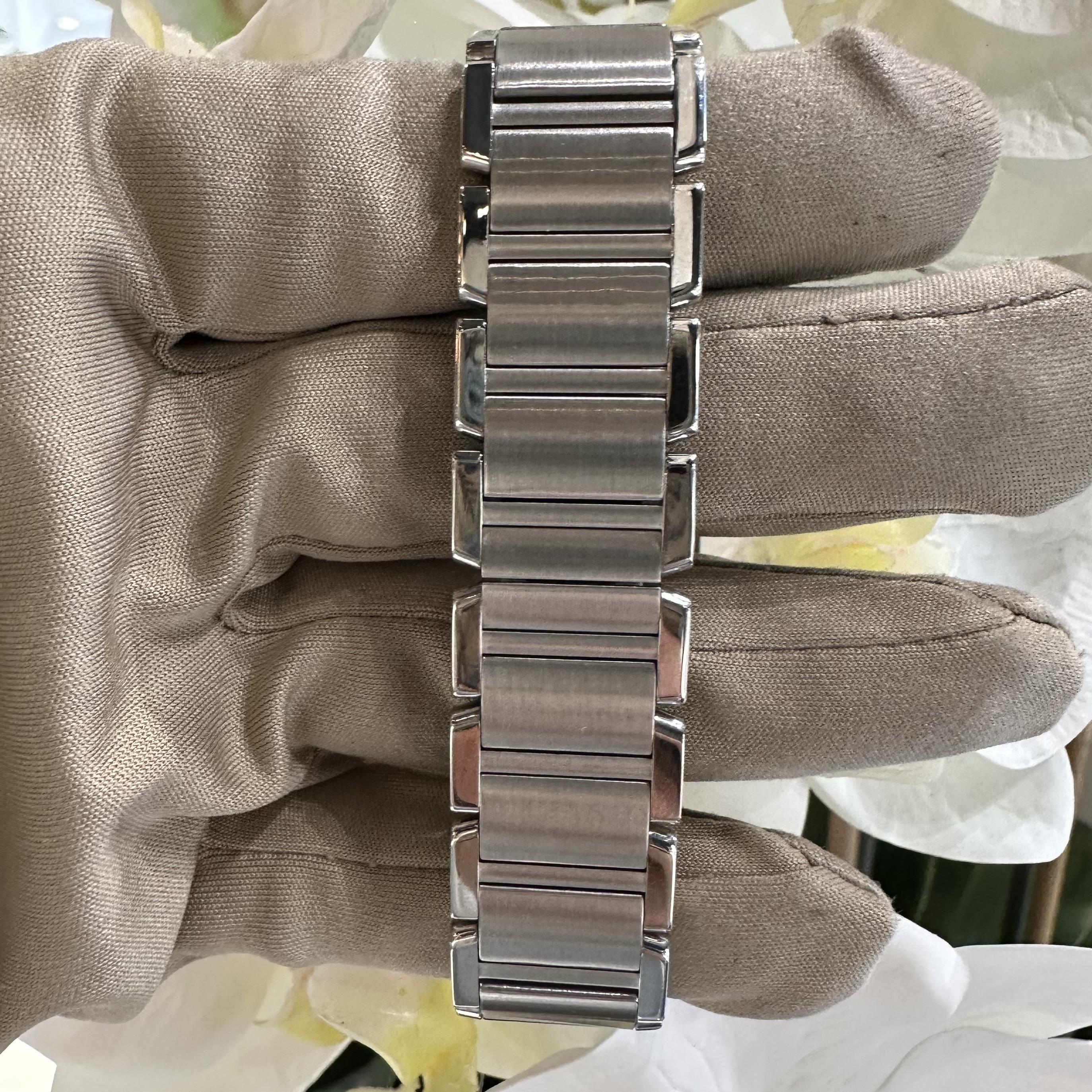 Cartier Tank Francaise Ref. 2465 Stainless Steel Small Watch In Excellent Condition For Sale In Miami, FL