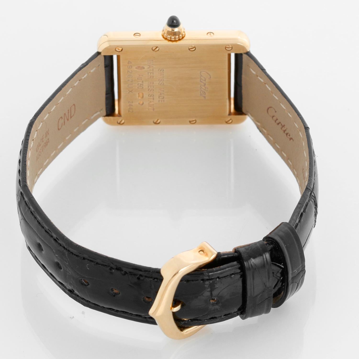 Femenino o masculino Cartier Tank Louis 18k Yellow Gold Ladies Watch on Leather Band 2442 en venta