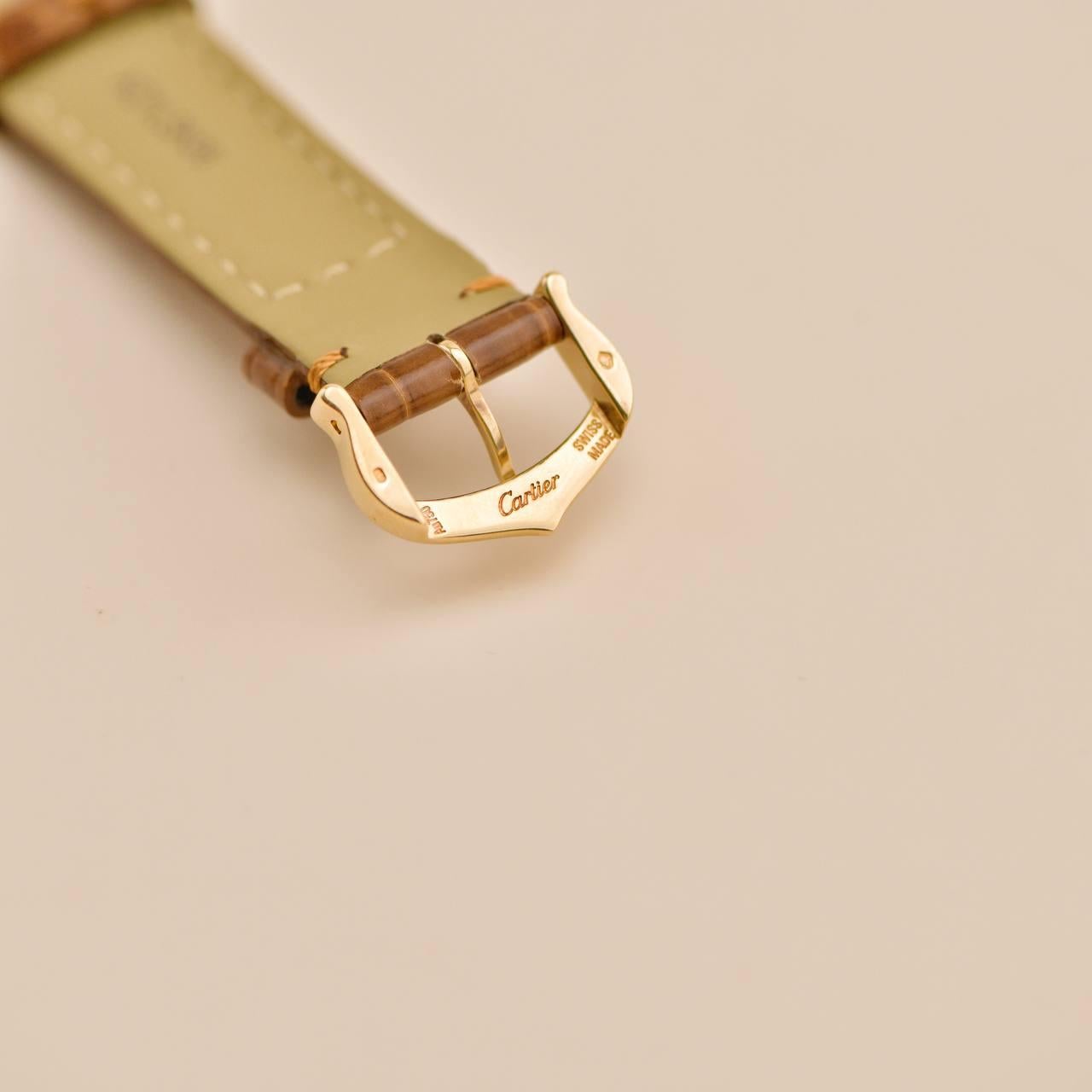 Reloj Cartier Tank Louis Oro Amarillo 18k Pequeño Modelo W1529856 en venta 6