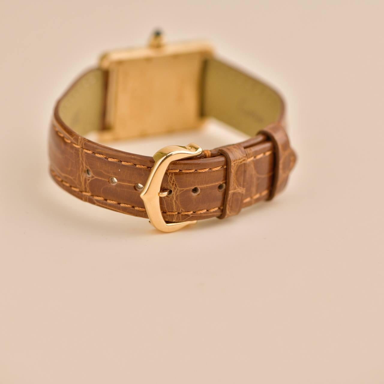 Reloj Cartier Tank Louis Oro Amarillo 18k Pequeño Modelo W1529856 en venta 3