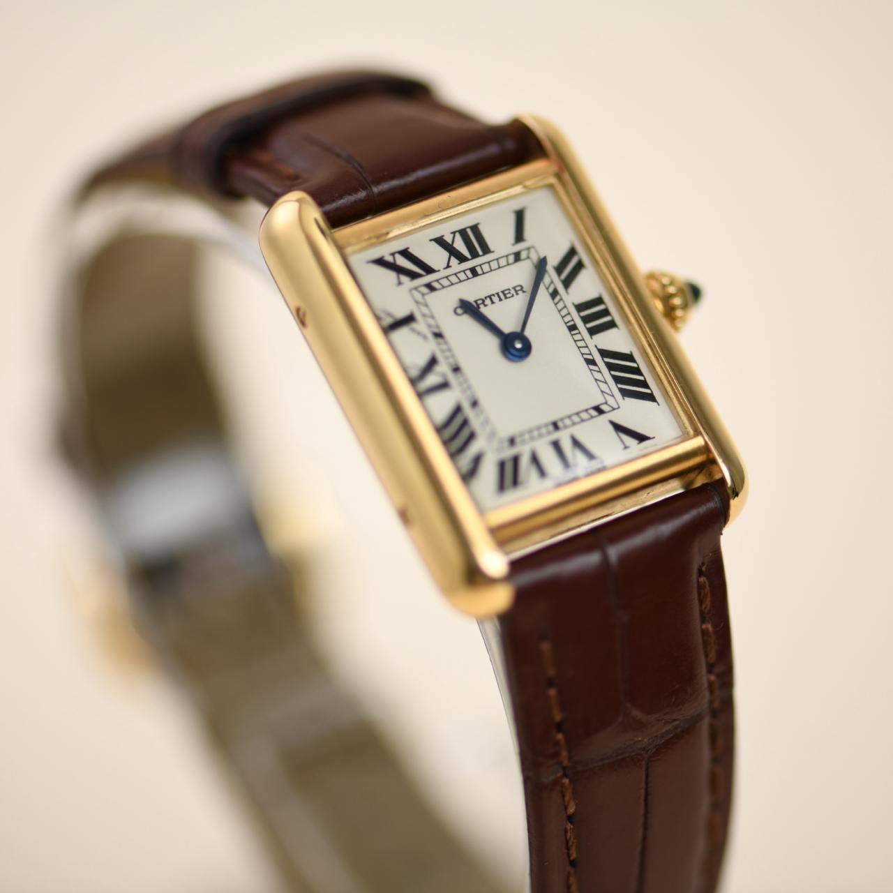 Cartier Tank Louis 18K Yellow Gold Wristwatch W1529856 In Excellent Condition In Banbury, GB