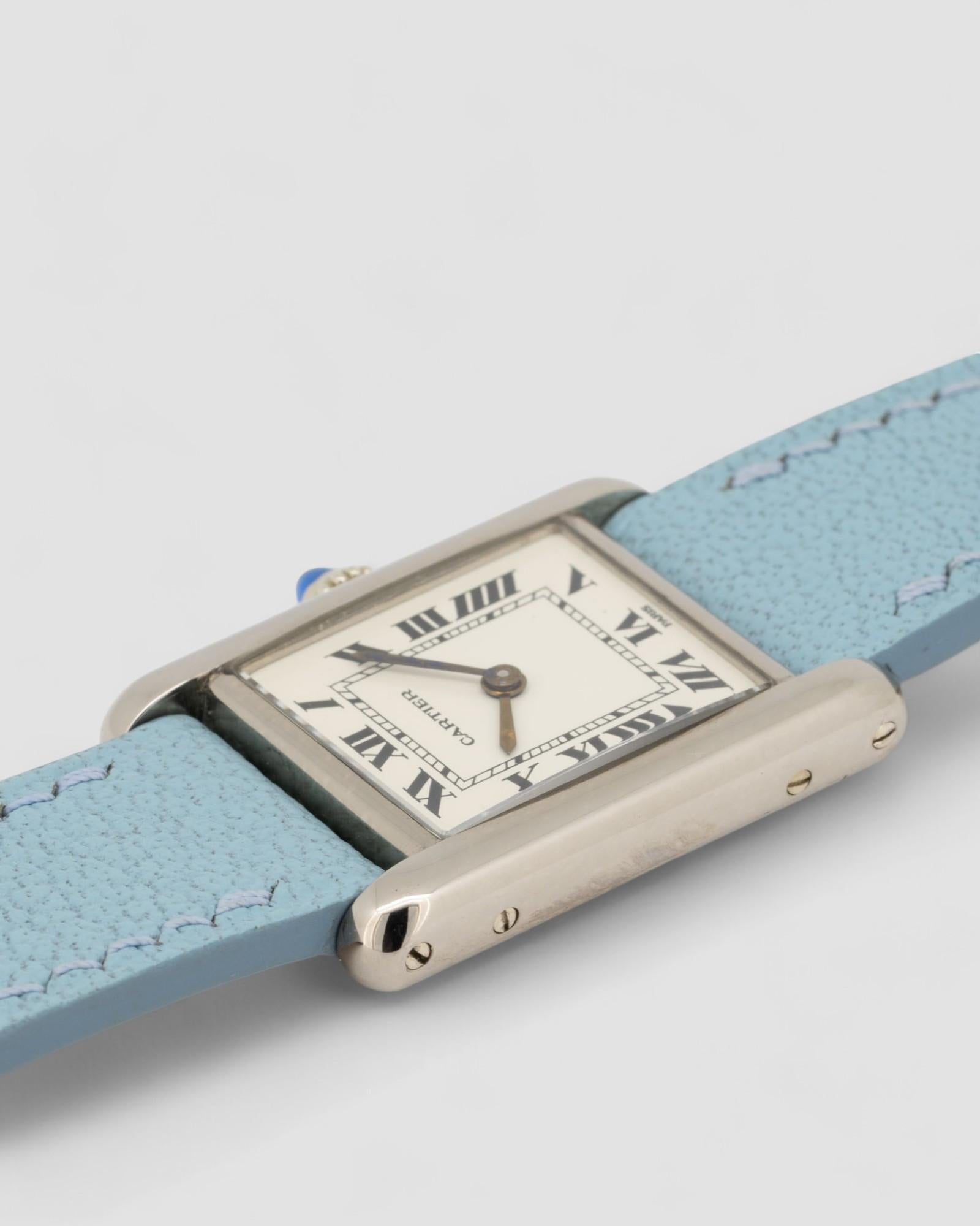 Cartier Tank Louis 78087 SM Lancette a punta Parigi Oro 18k WG 1992 Scatola e documenti in vendita 8