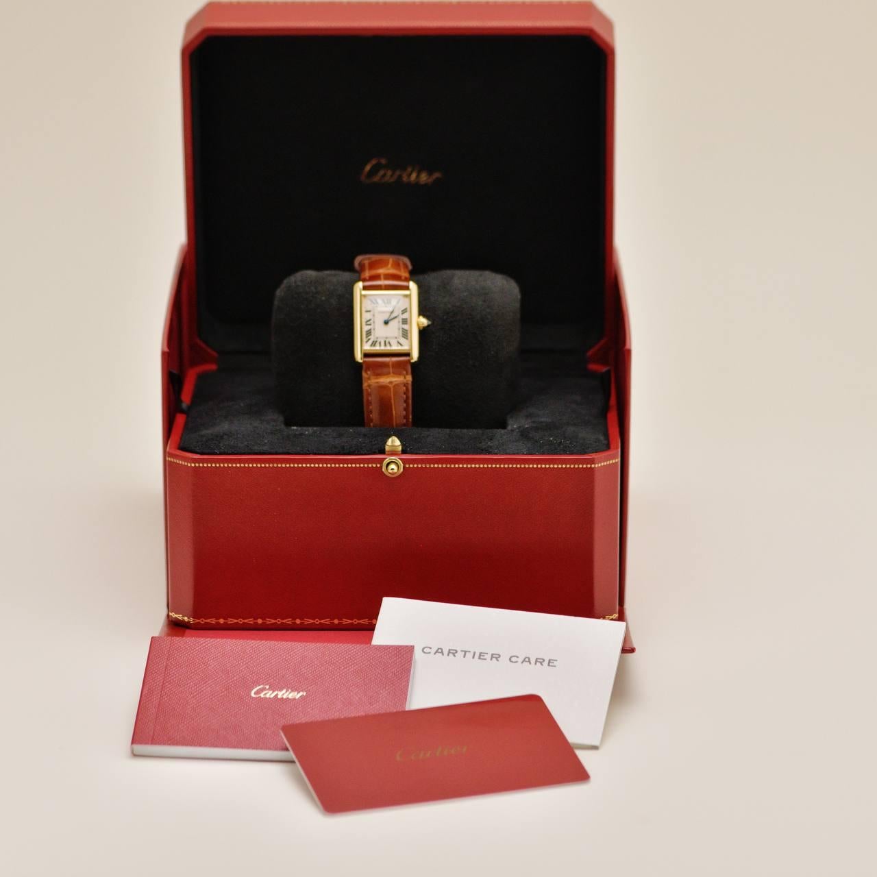 SKU	33301781
Viene fornito con	Set completo (scatola + scheda)
Data	2019
Modello	W1529856
Numero di serie	24**********
Metallo	oro giallo 18k
Pietre	Zaffiro
Peso	36.1 g
Condizione	Eccellente
Altre informazioni	Dimensioni dell'orologio: Circa 21 mm x