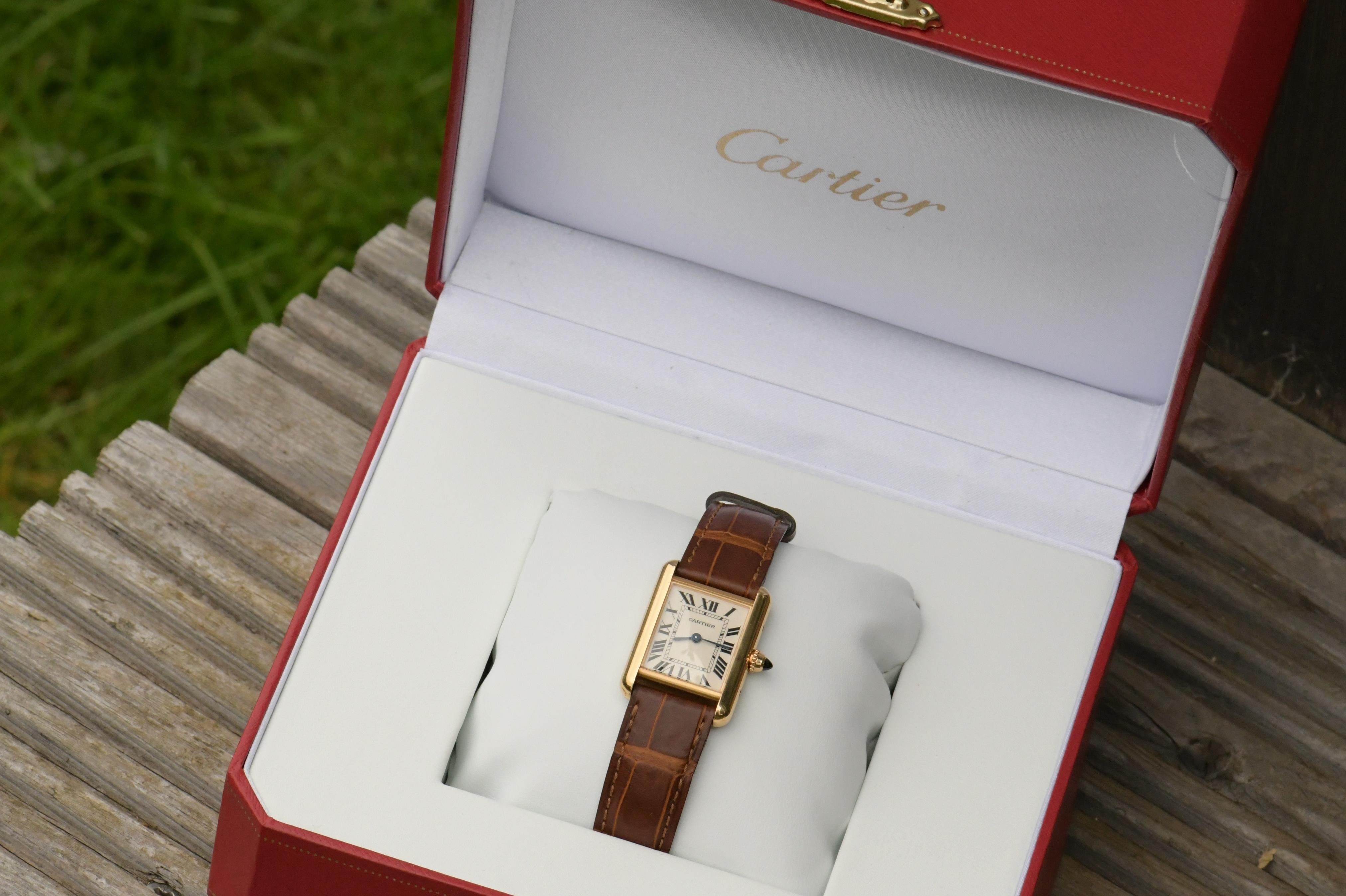 Cabochon Cartier Tank Louis Small Model 18k Yellow Gold Watch W1529856