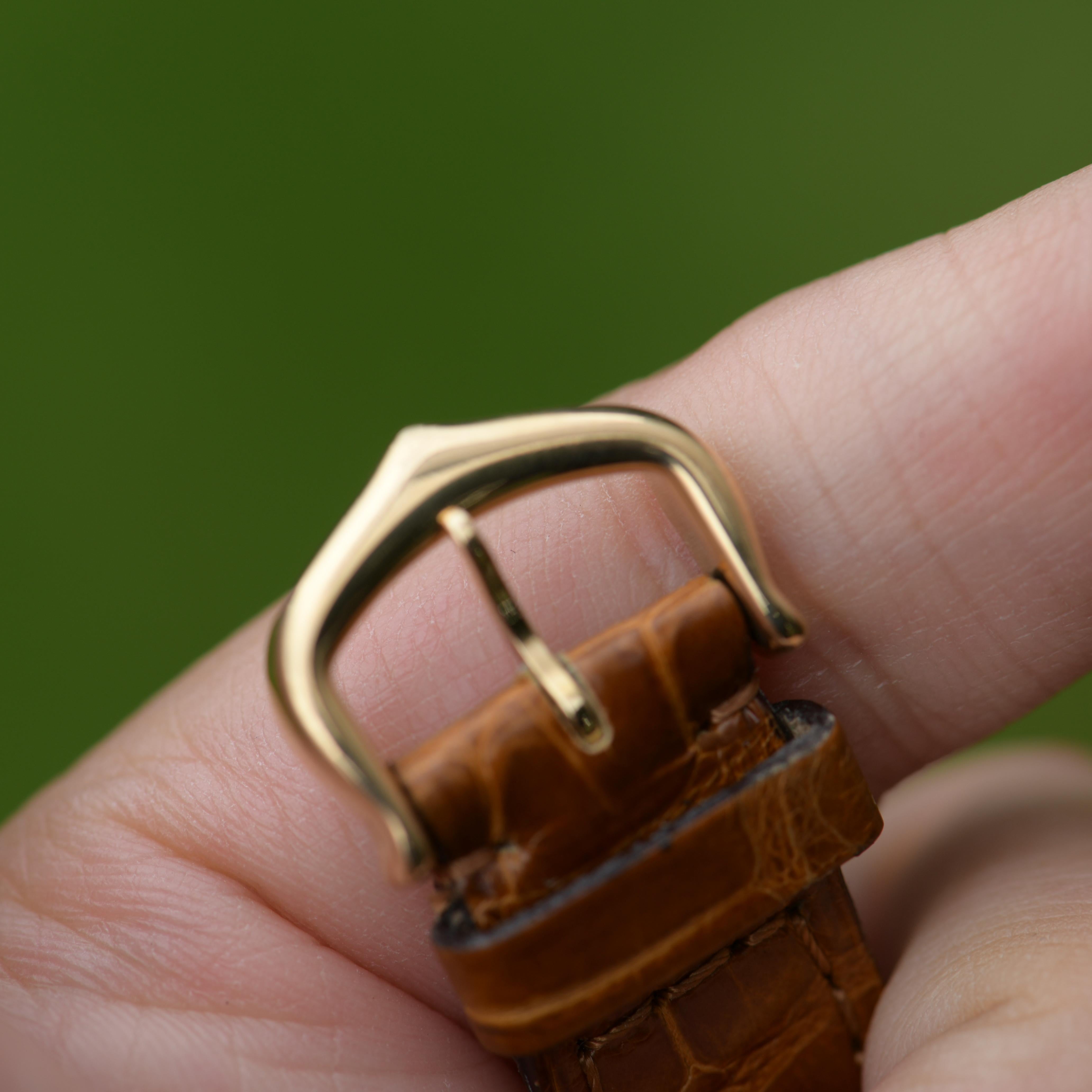Cabochon Cartier Tank Louis Small Model 18k Yellow Gold Watch W1529856