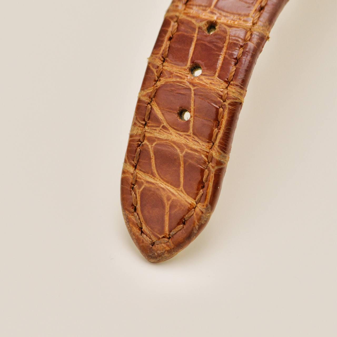 Cartier Tank Louis Modello Piccolo Orologio in oro giallo 18 carati W1529856 4