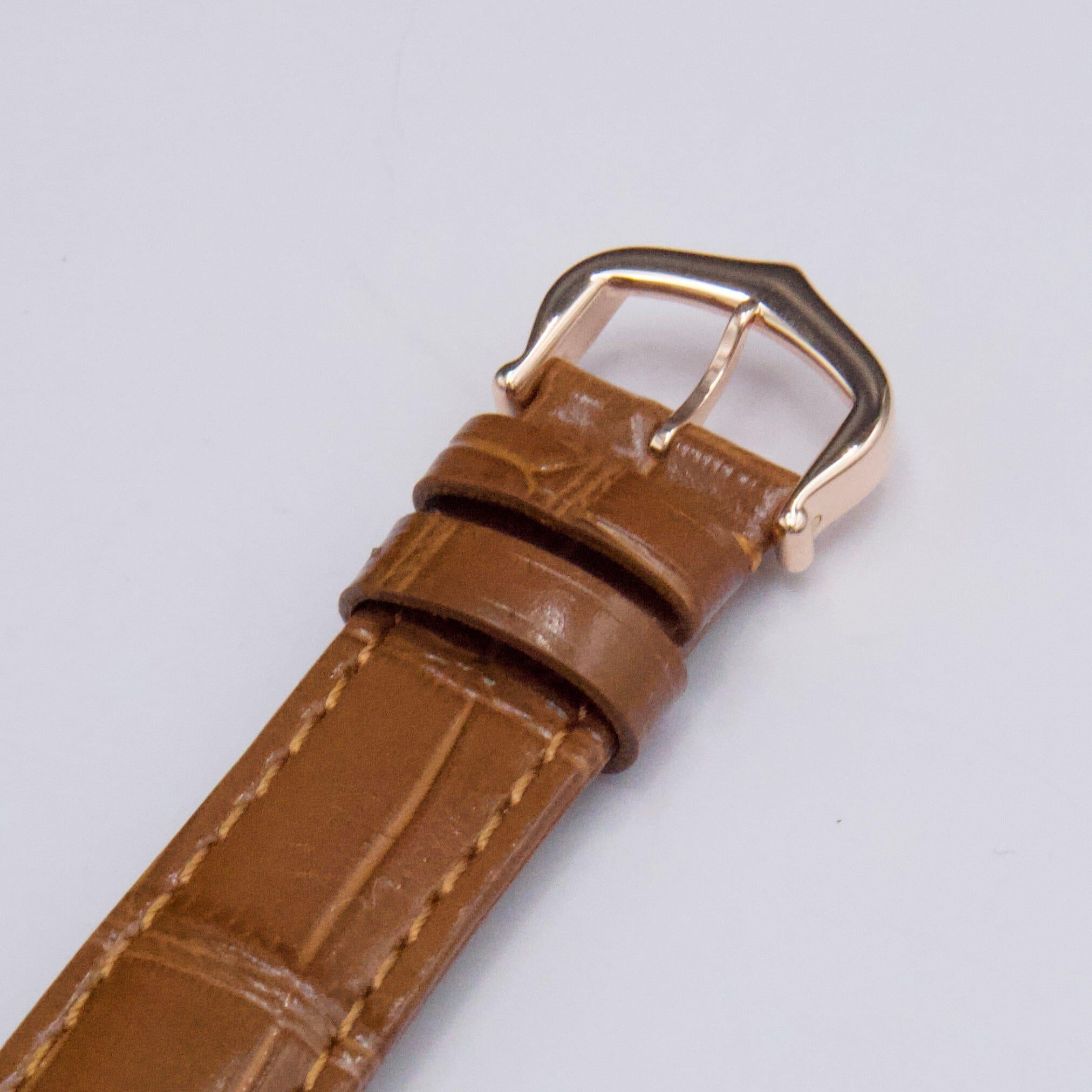 Cartier Tank Louis Small WGTA0010 Orologio da donna in oro rosa 18 carati Scatola e documenti in vendita 1