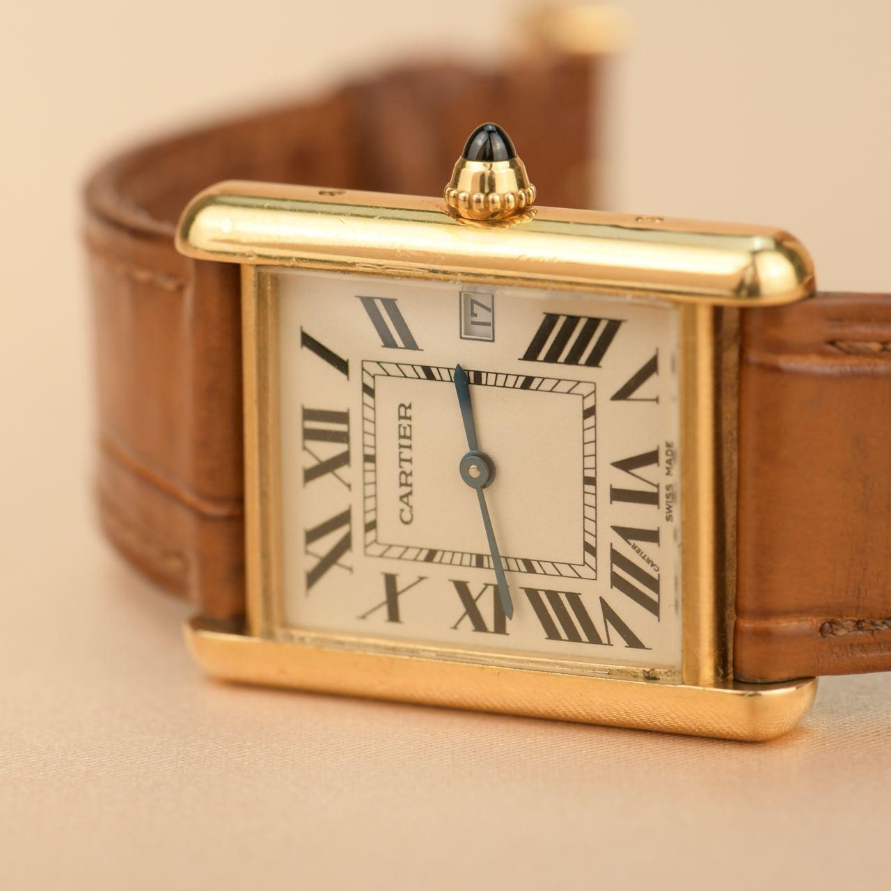 Cabochon Cartier Tank Louis Yellow Gold Watch W1529756