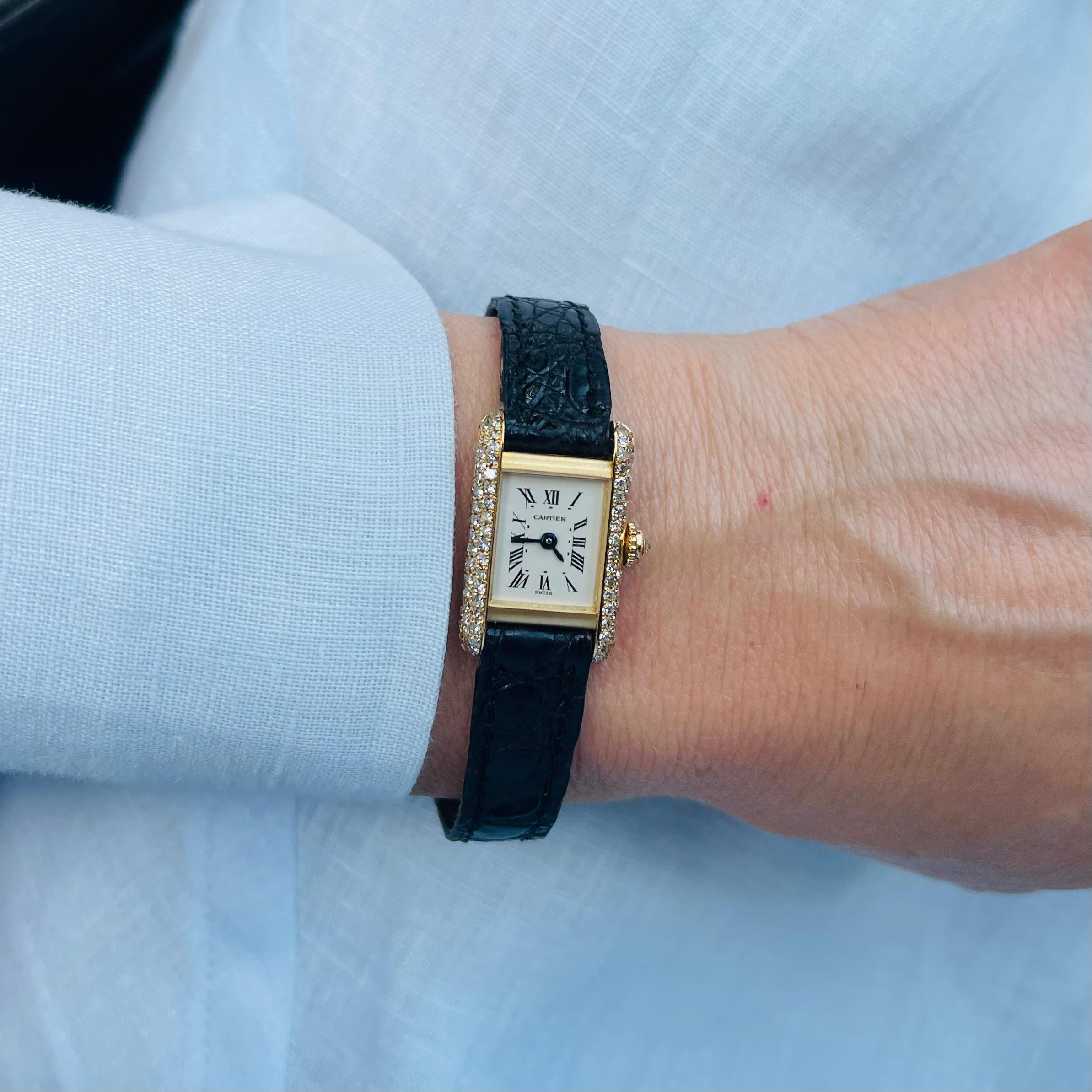 Femenino o masculino Reloj Cartier Tank Mini de cuarzo para señora en oro amarillo de 18 quilates con caja engastada con diamantes en venta