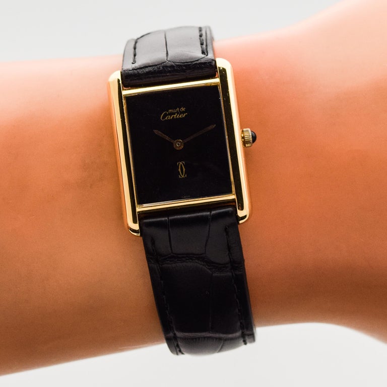 smartwatch and spotify