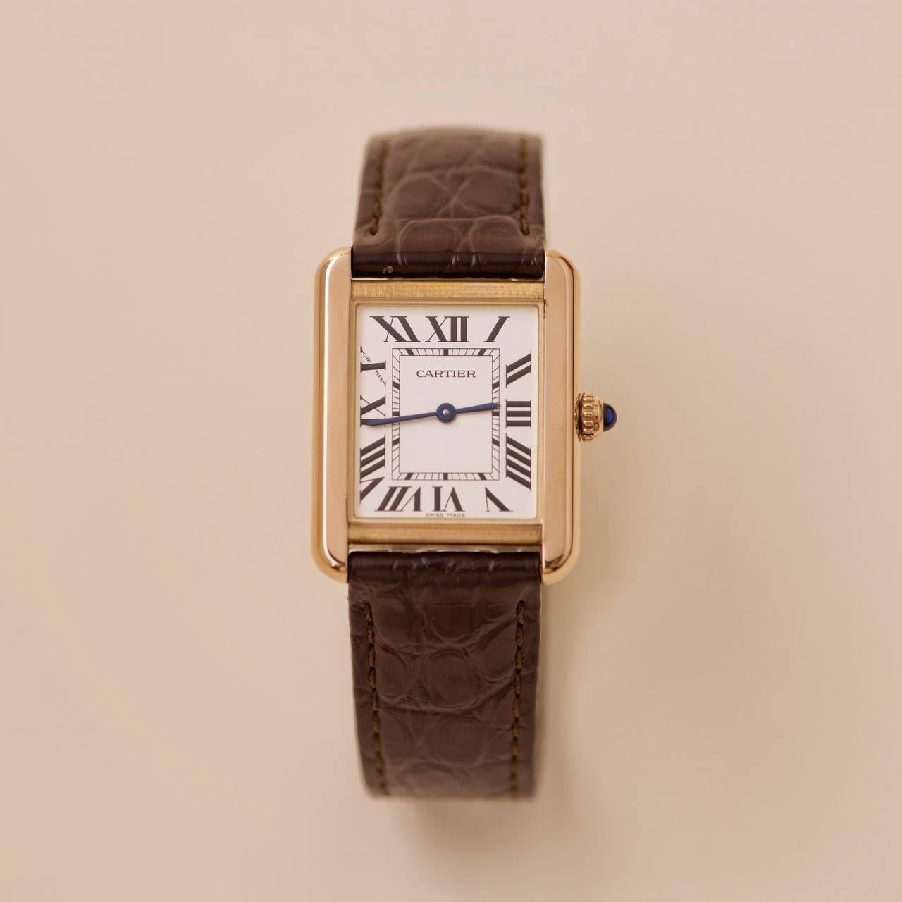 Orologio da polso Cartier Tank Solo in oro rosa 18k e pelle marrone W5200024 2