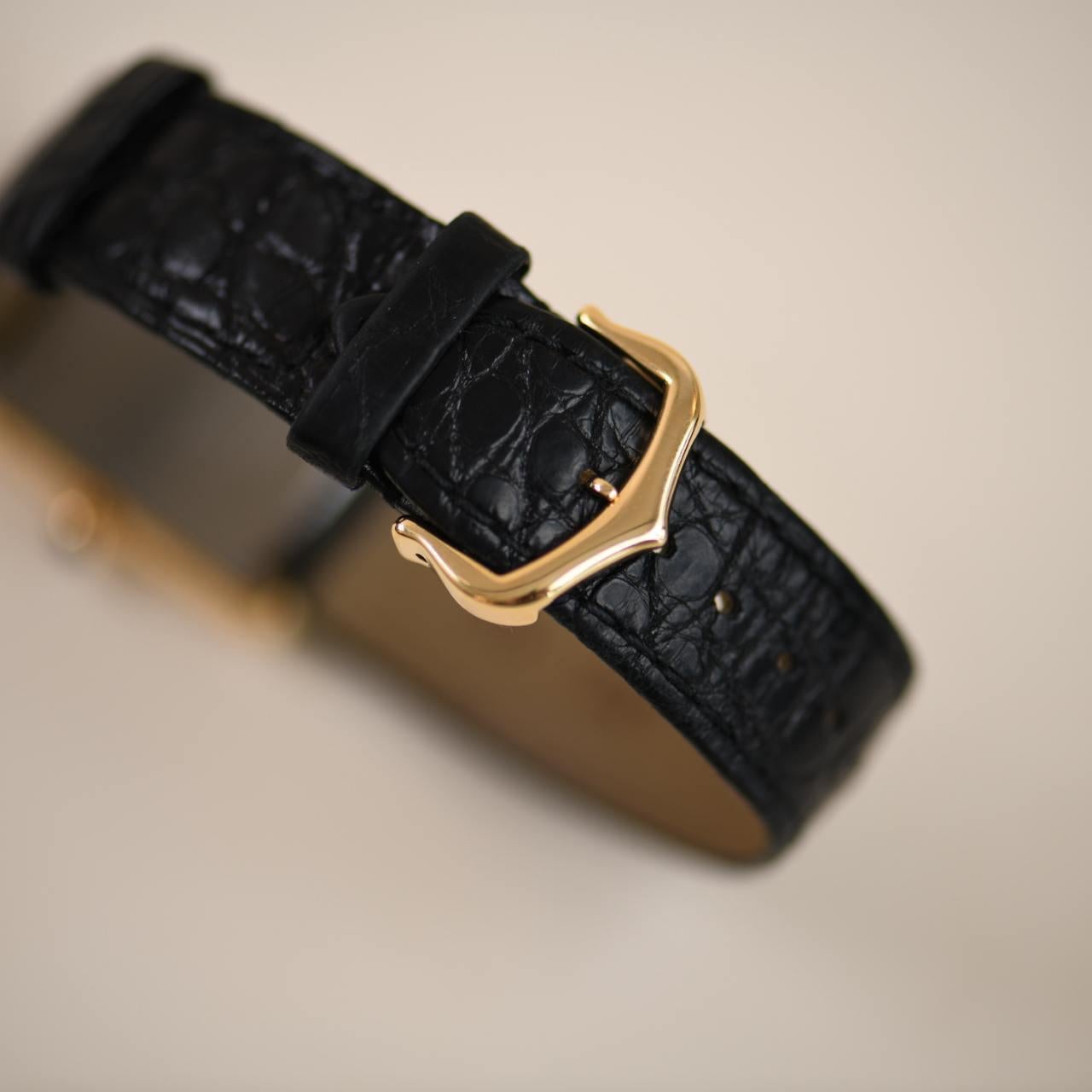 Reloj de pulsera Cartier Tank Solo Oro rosa de 18 quilates Modelo pequeño W5200024 en venta 2