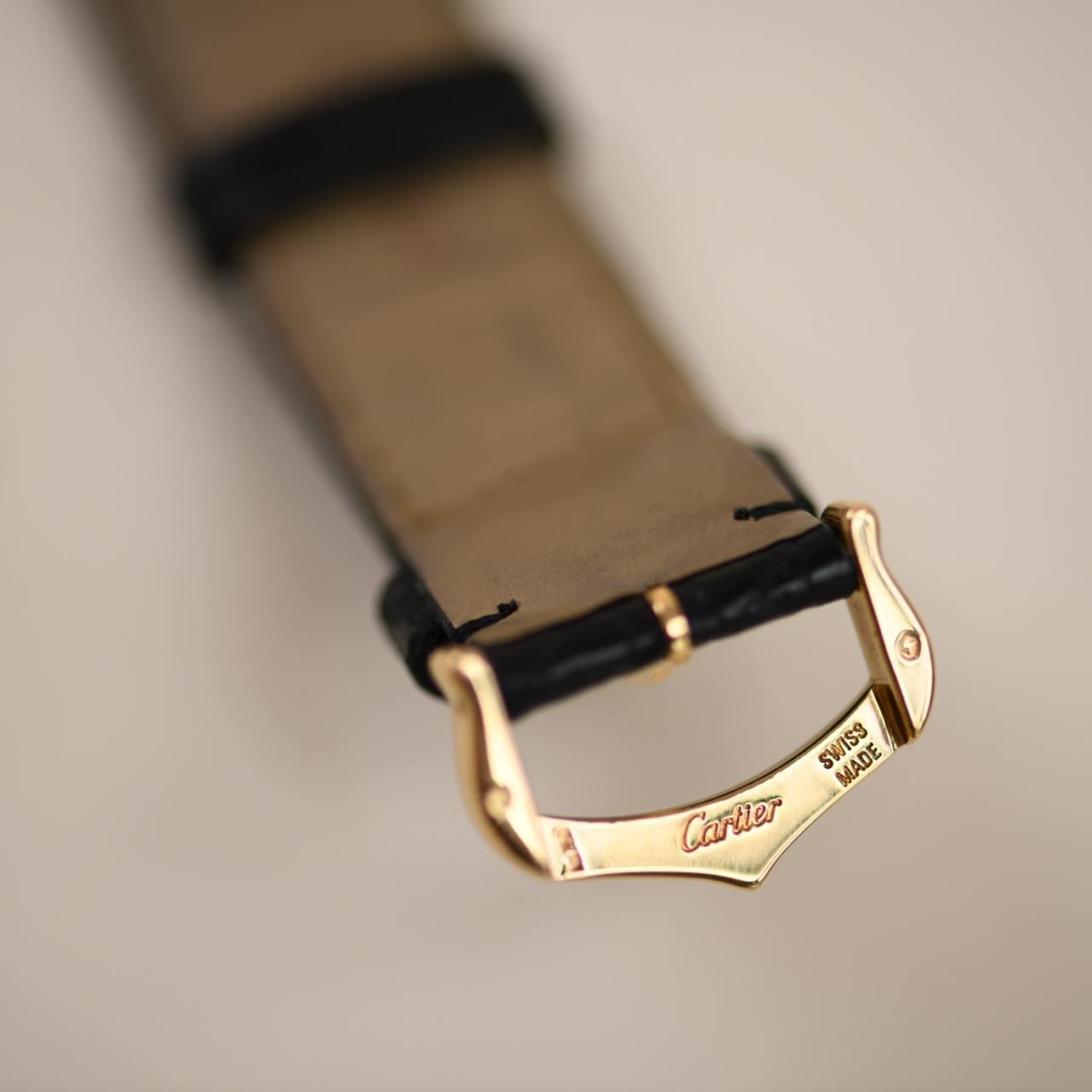 Reloj de pulsera Cartier Tank Solo Oro rosa de 18 quilates Modelo pequeño W5200024 en venta 3