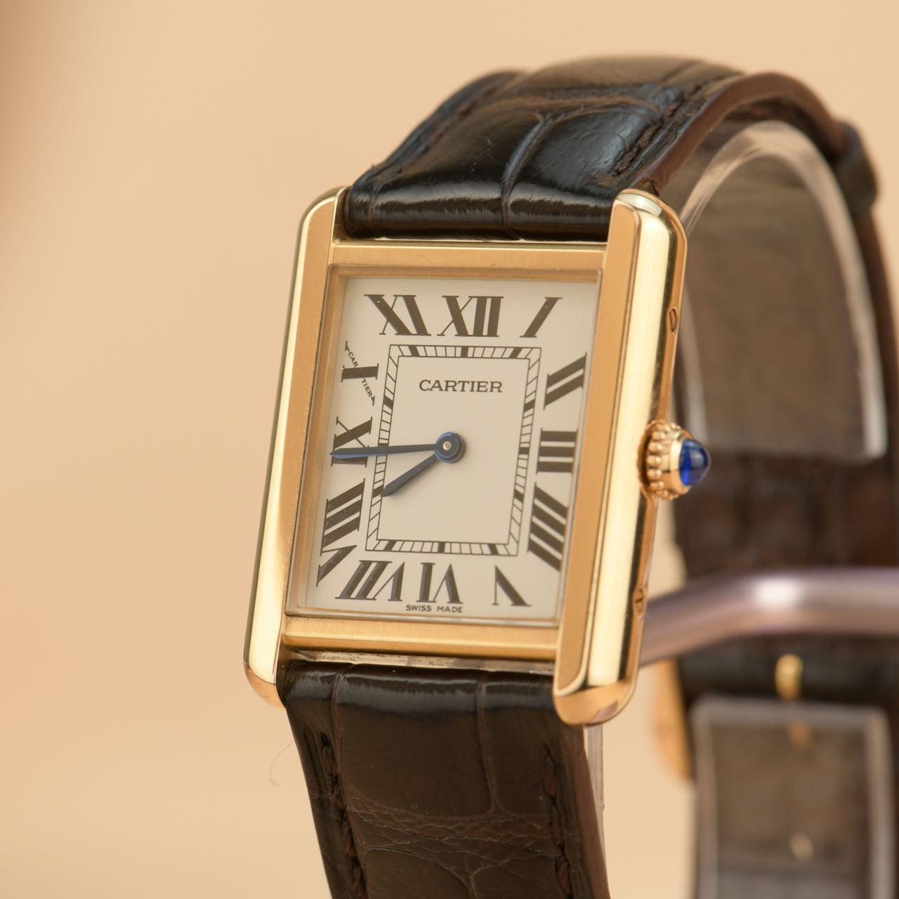 Dandelion Antiques Code:  AT-1008
Marke:  Cartier
Modell Nr.  W5200024
Laufende Nr.  3167********
_________________________________________

Datum:  CIRCA 2015
Geschlecht:  Frauen/Unisex
_________________________________________

Bedingung: 
Gehäuse