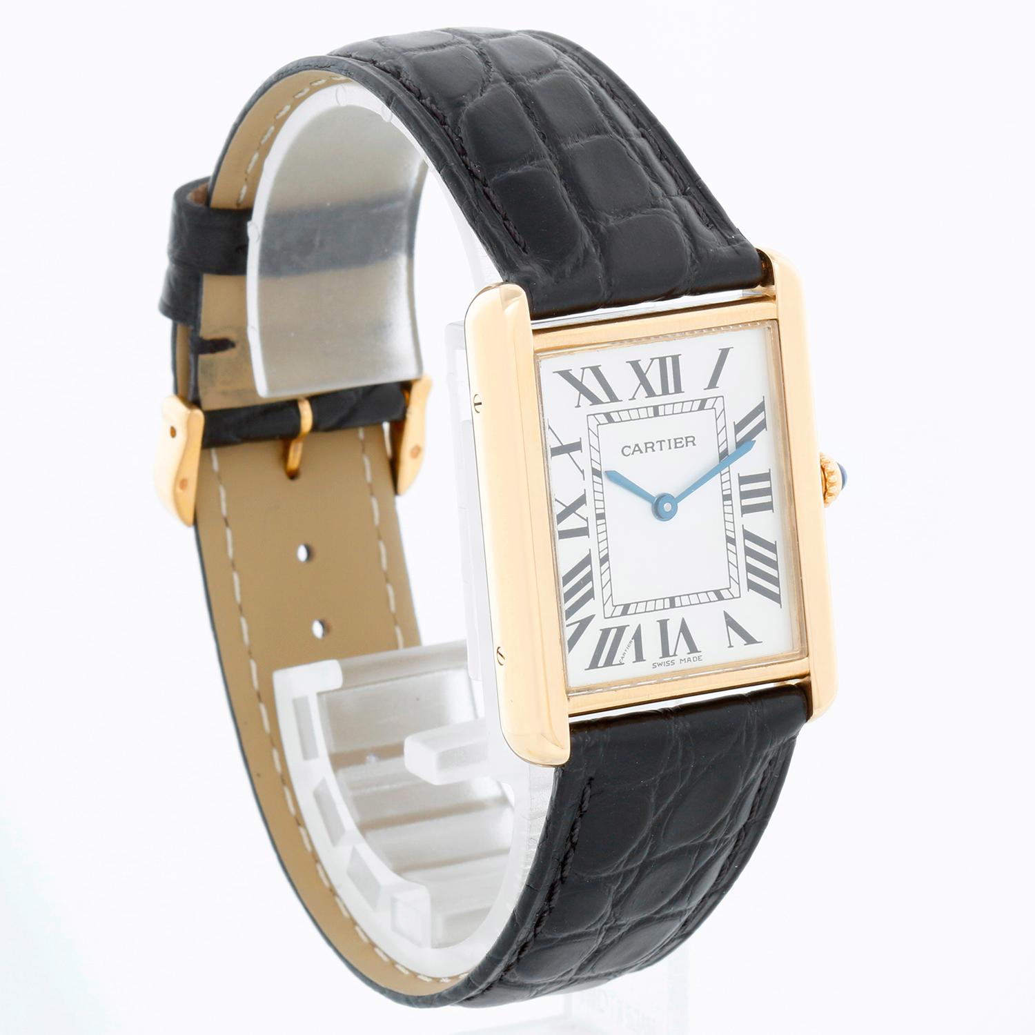 Cartier Tank Solo 18K Yellow Gold Men's Watch W1018855 2742 In Excellent Condition For Sale In Dallas, TX
