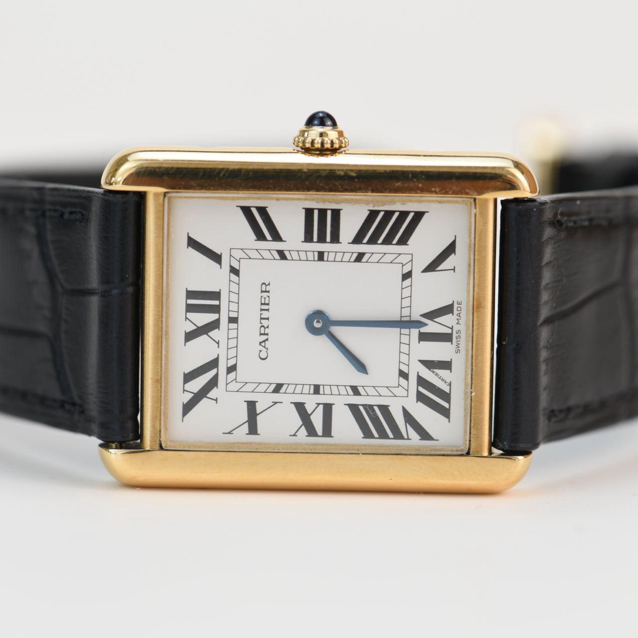 Cartier Tank Solo Montre en or jaune 18 carats W5200004 Excellent état à Banbury, GB