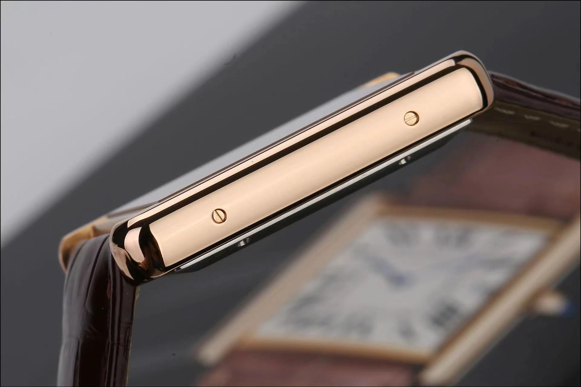  Cartier Montre Tank Solo en or rose 18 carats W5200026 Unisexe 