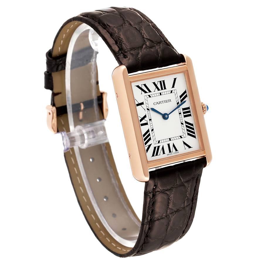 Cartier: Große Roségold Stahl-Herrenuhr mit braunem Riemen, W5200025, Tank Solo im Zustand „Hervorragend“ in Atlanta, GA