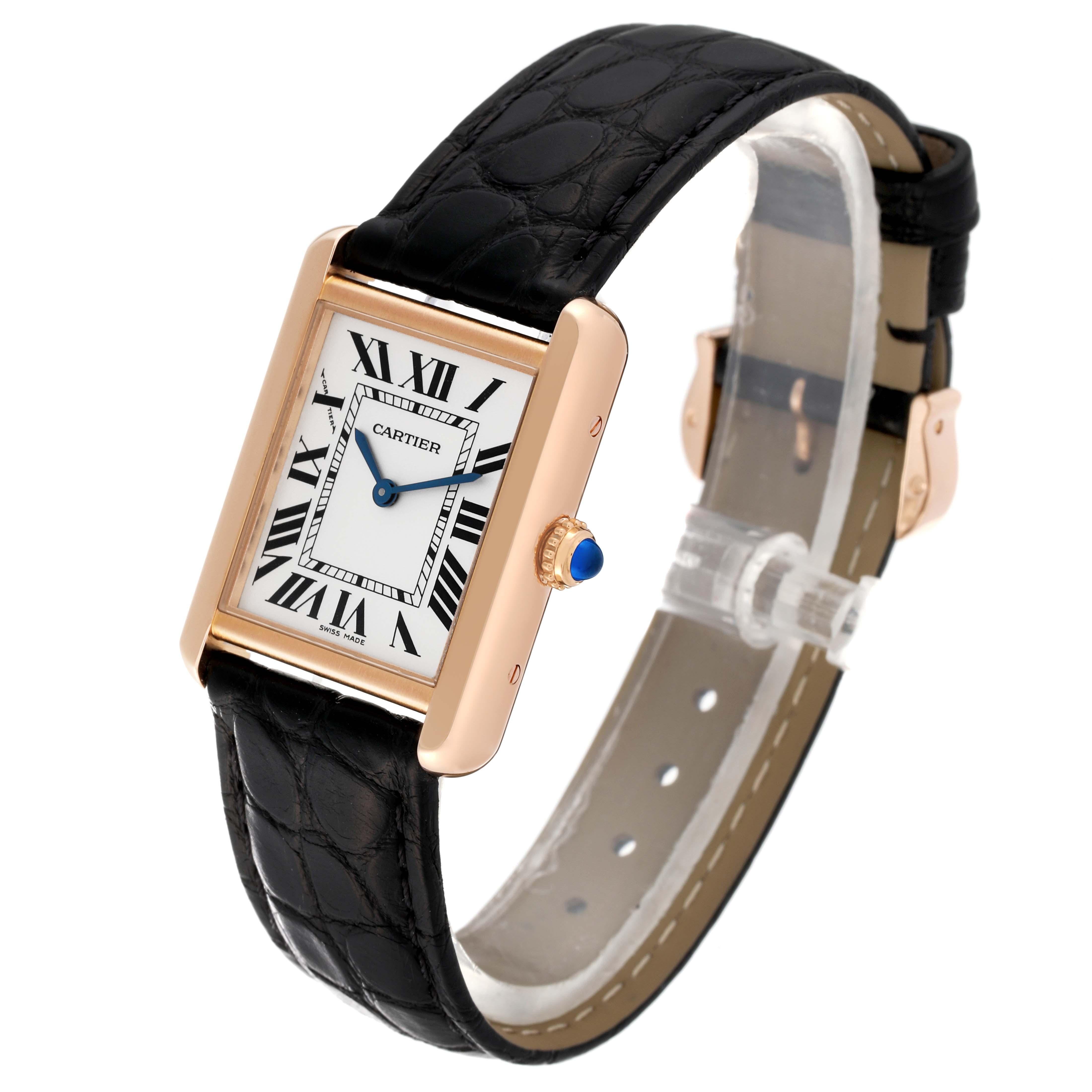 Cartier Tank Solo Montre pour femme avec cadran argenté, or rose et acier W5200024 carte en vente 5