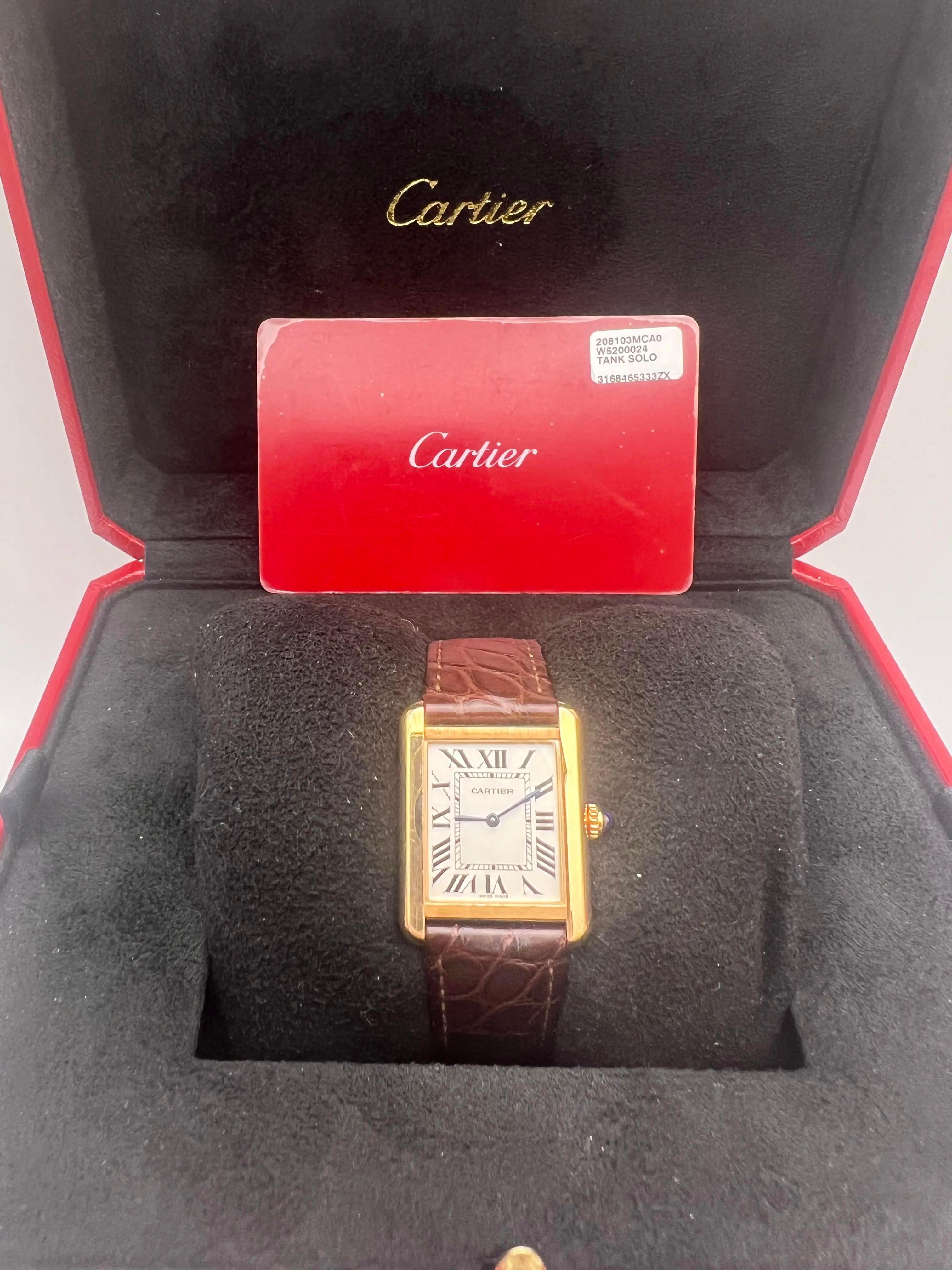 Cartier Tank Solo Petite boîte en or rose 18 carats 24 mm x 30,5 mm W5200024 en vente 2
