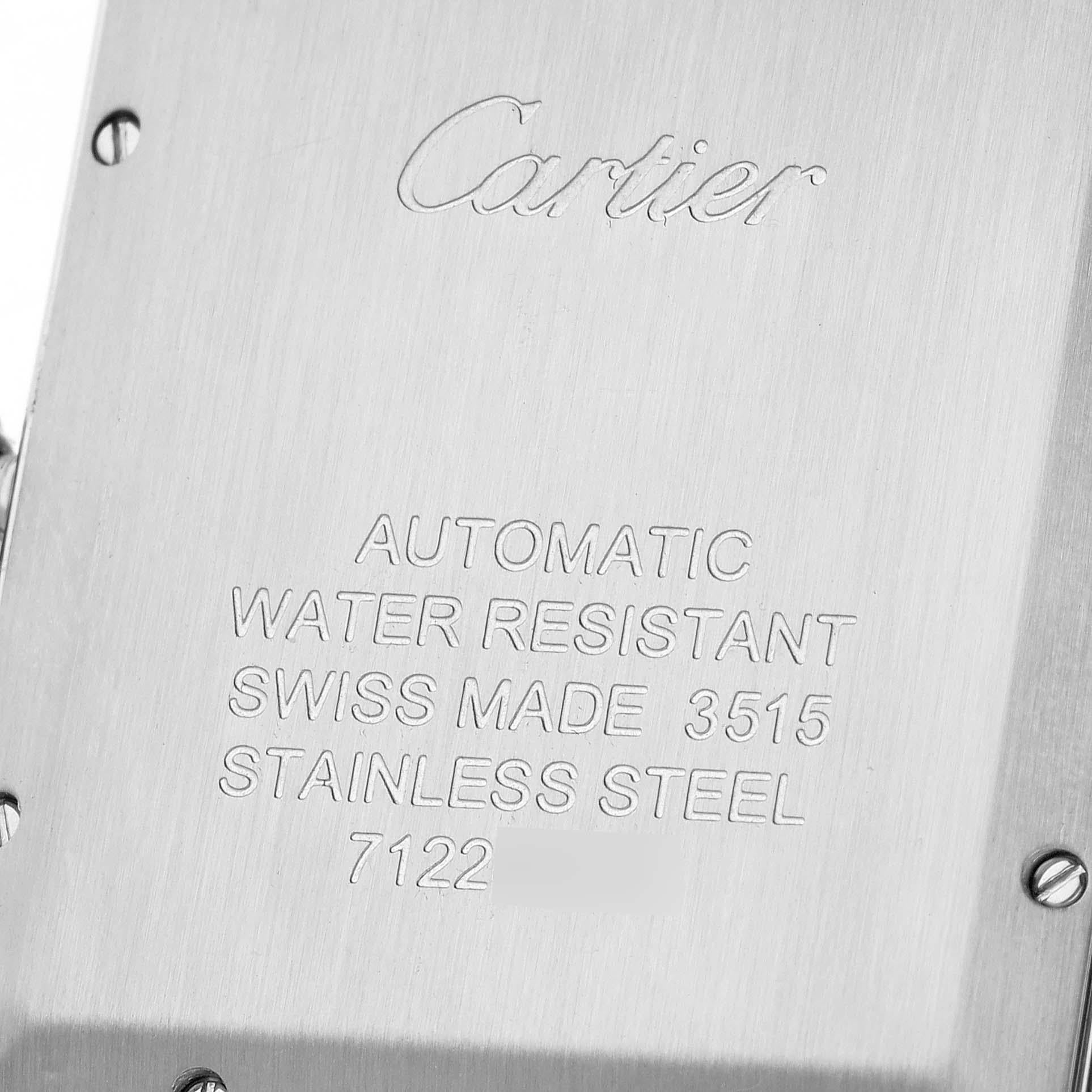 Cartier Montre Tank Solo XL automatique en acier pour hommes avec cadran argenté W5200028 en vente 2