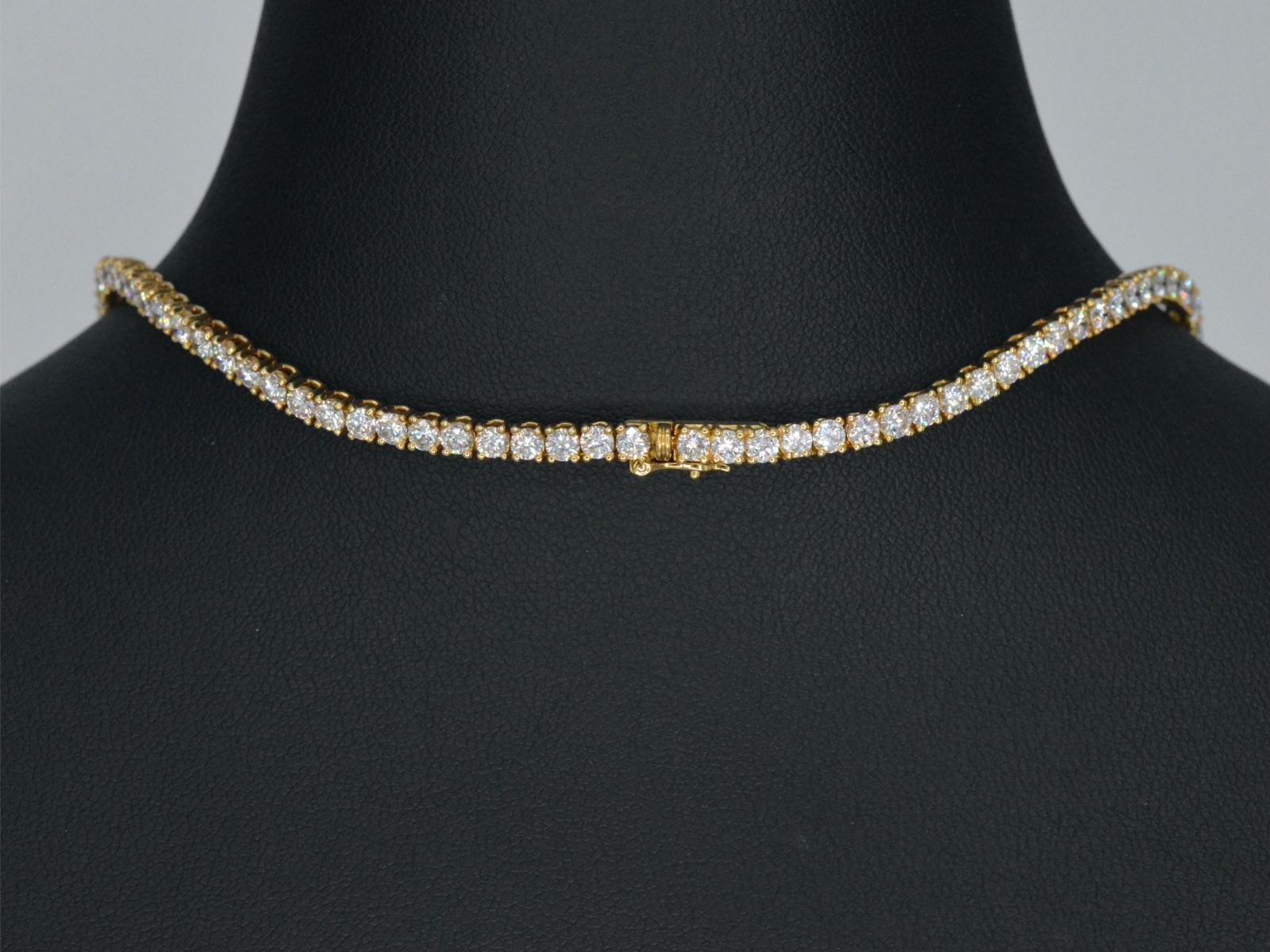 Contemporary Cartier Tennis-Collier Necklace with 8.88 Carat Diamonds