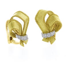 Cartier Textured Ribbon Earrings
