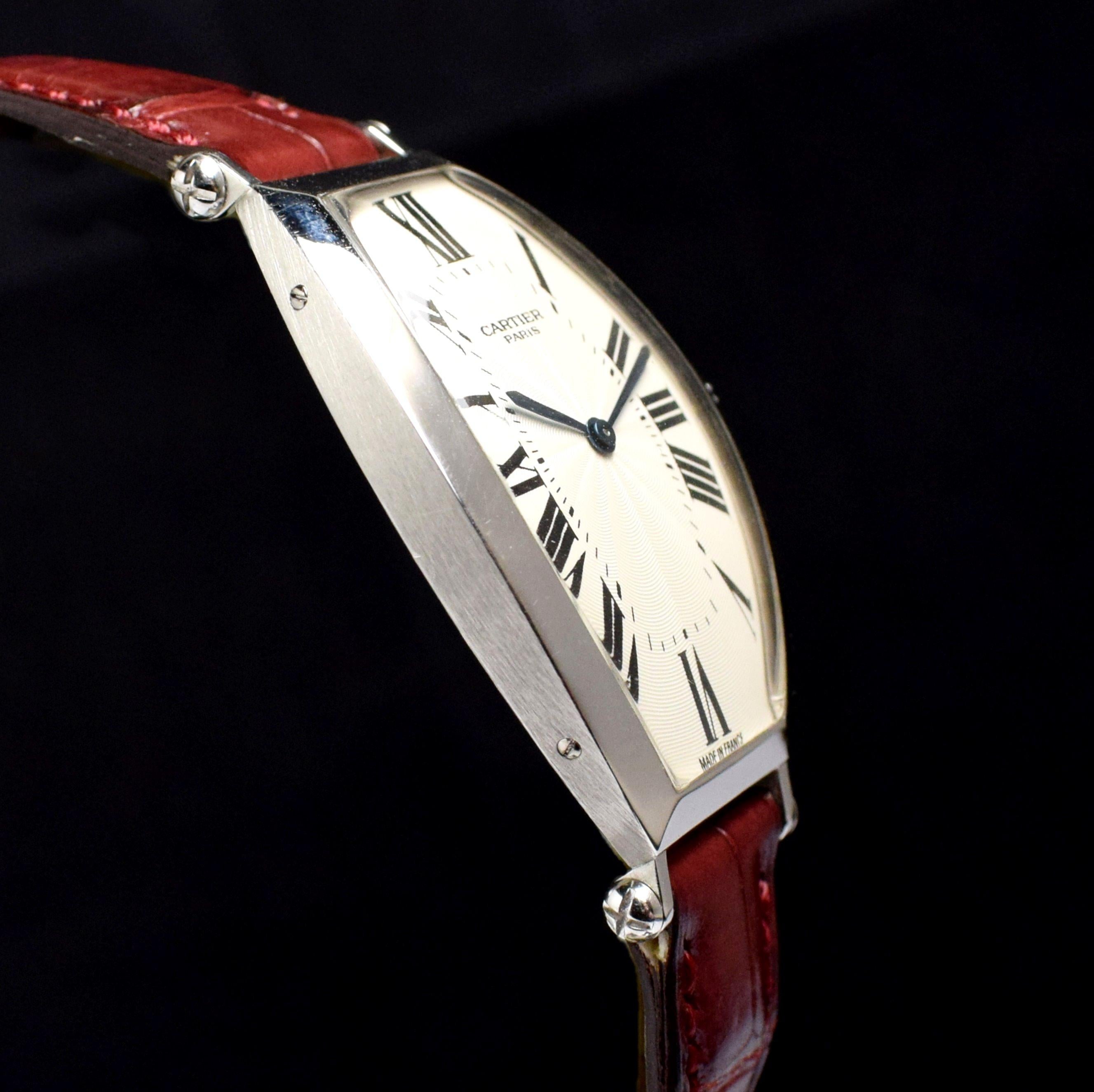 Cartier Tonneau PT950 Platin 2435B Große Armbanduhr mit Handaufzug 1990 im Angebot 1