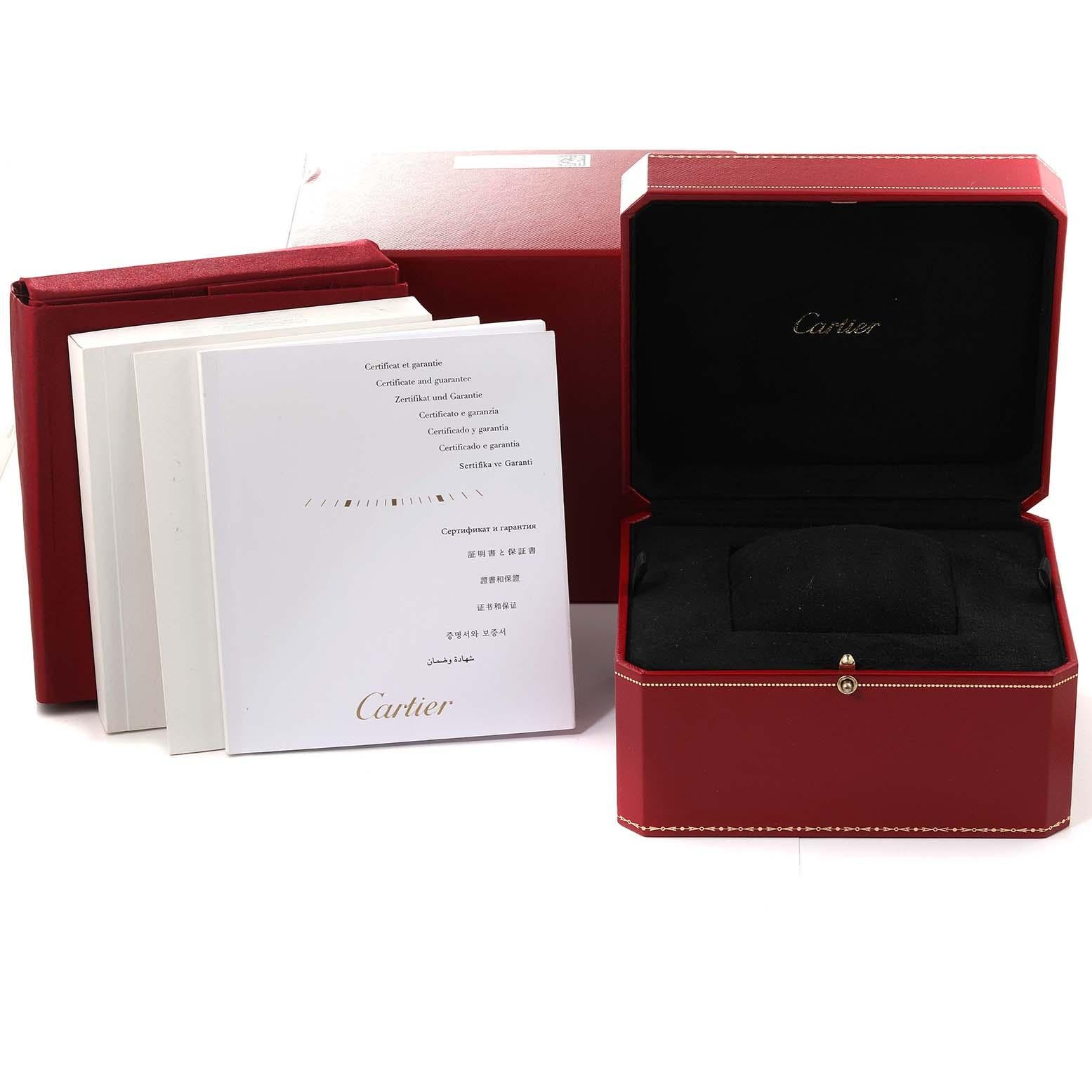 Cartier Montre Tonneau pour femme en or blanc et diamants WE400131 avec boîte et papiers d'origine en vente 1
