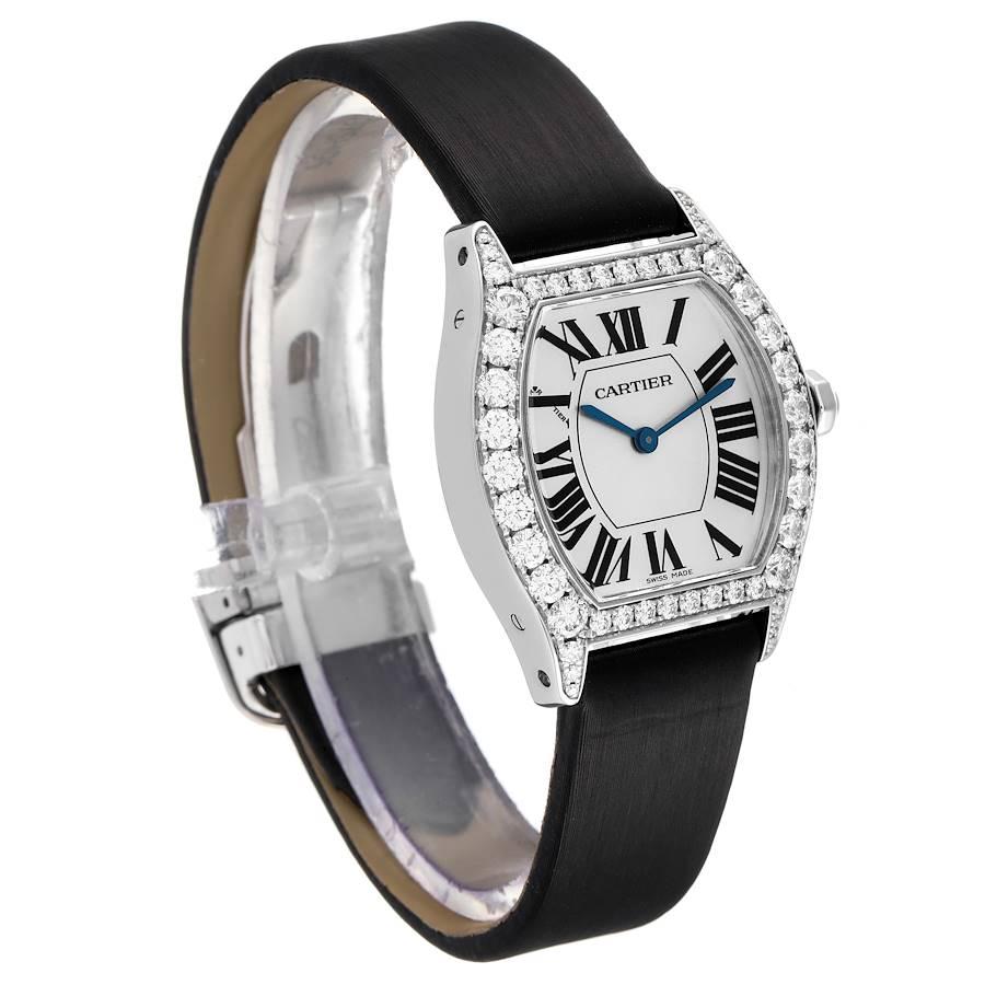 Cartier Montre Tortue en or blanc 18 carats avec bracelet noir et diamants, pour femmes WA507231 Excellent état - En vente à Atlanta, GA