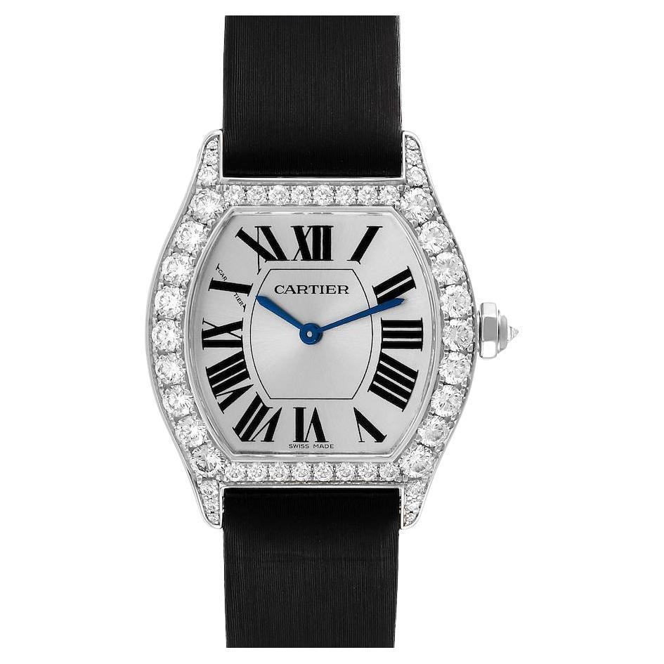 Cartier Montre Tortue en or blanc 18 carats avec bracelet noir et diamants, pour femmes WA507231 en vente