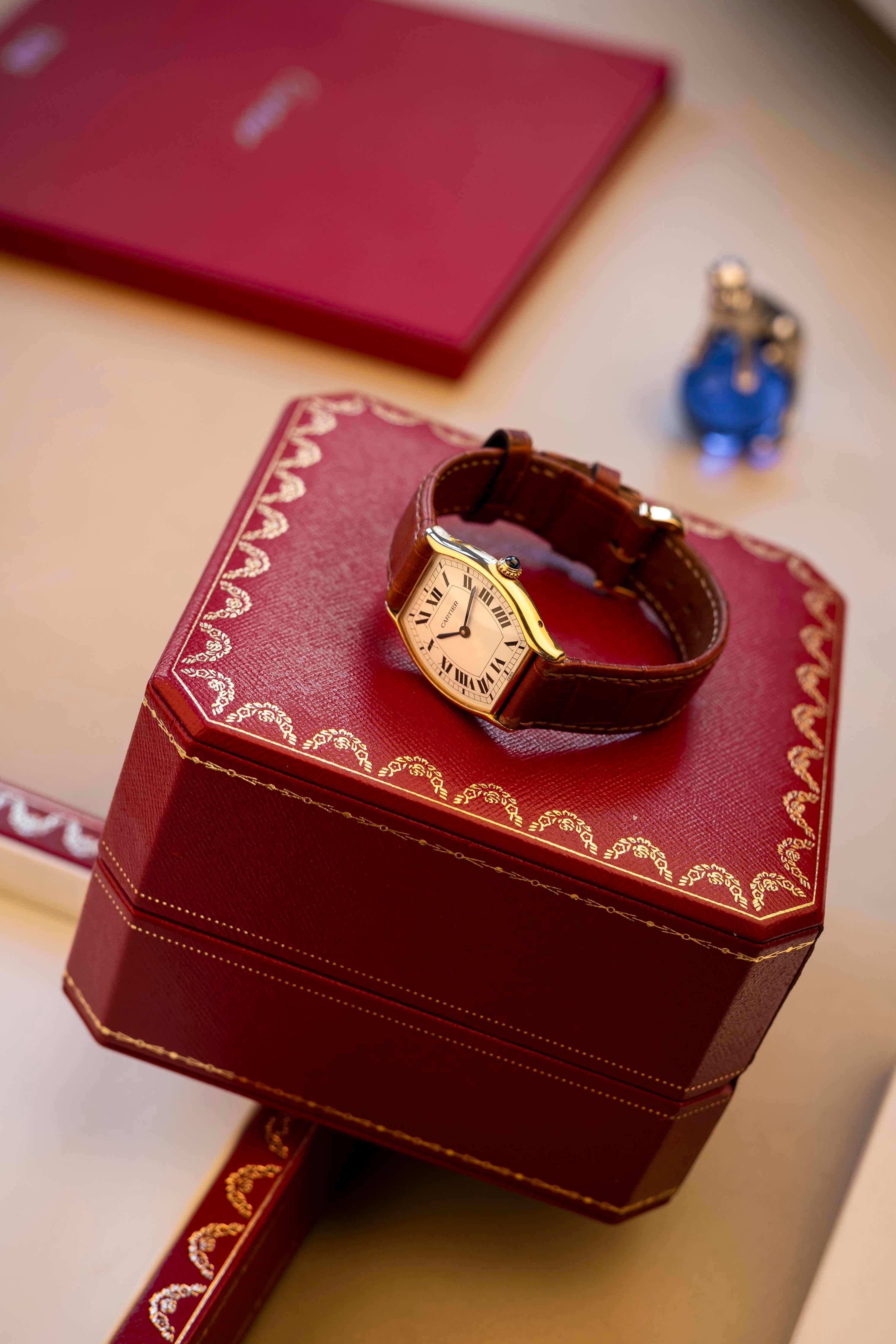 Women's or Men's Cartier Tortue GM Paris Dial
