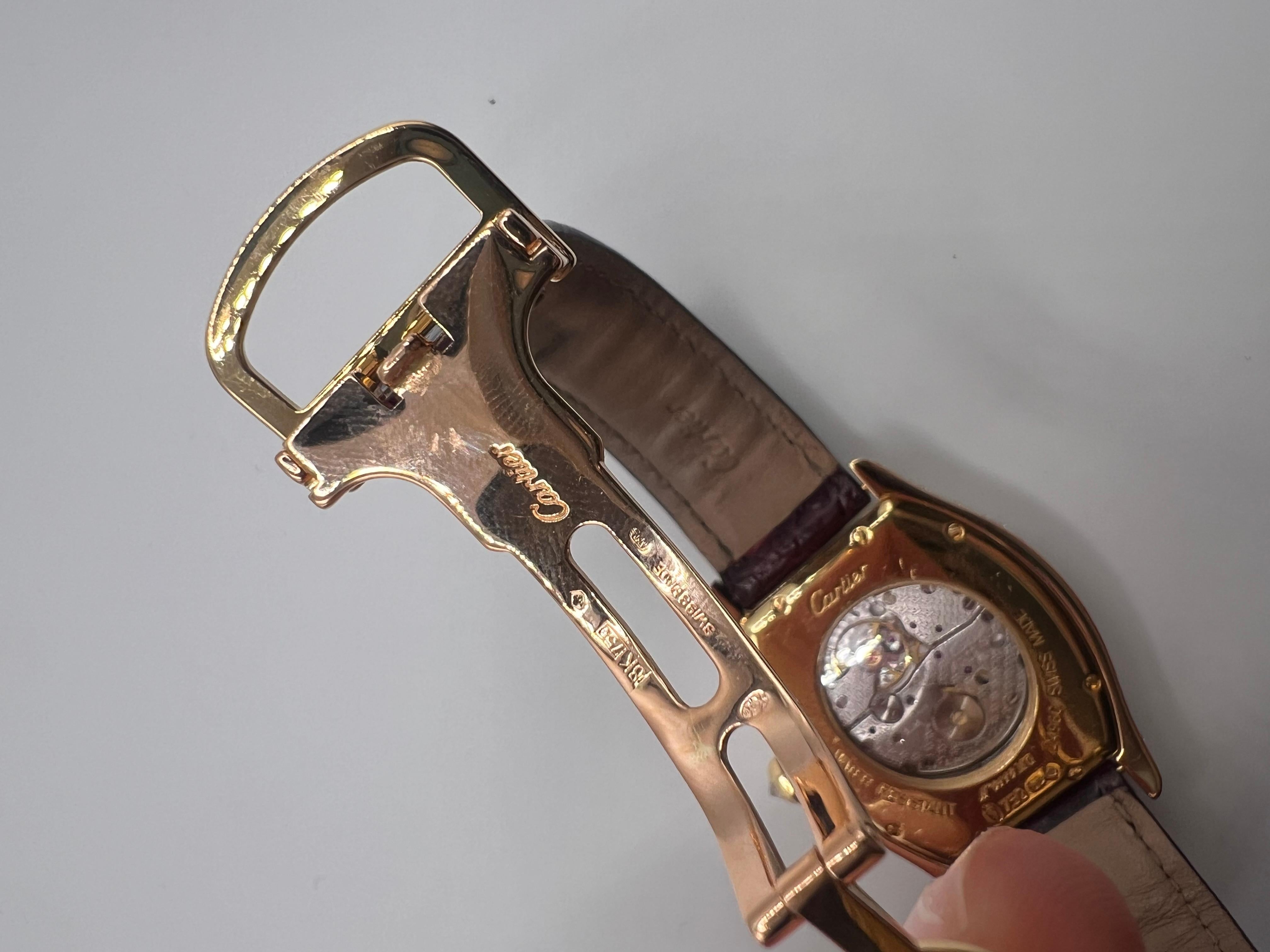 Cartier Tortue-Uhr aus 18 Karat Gold und Diamanten für Damen oder Herren im Angebot