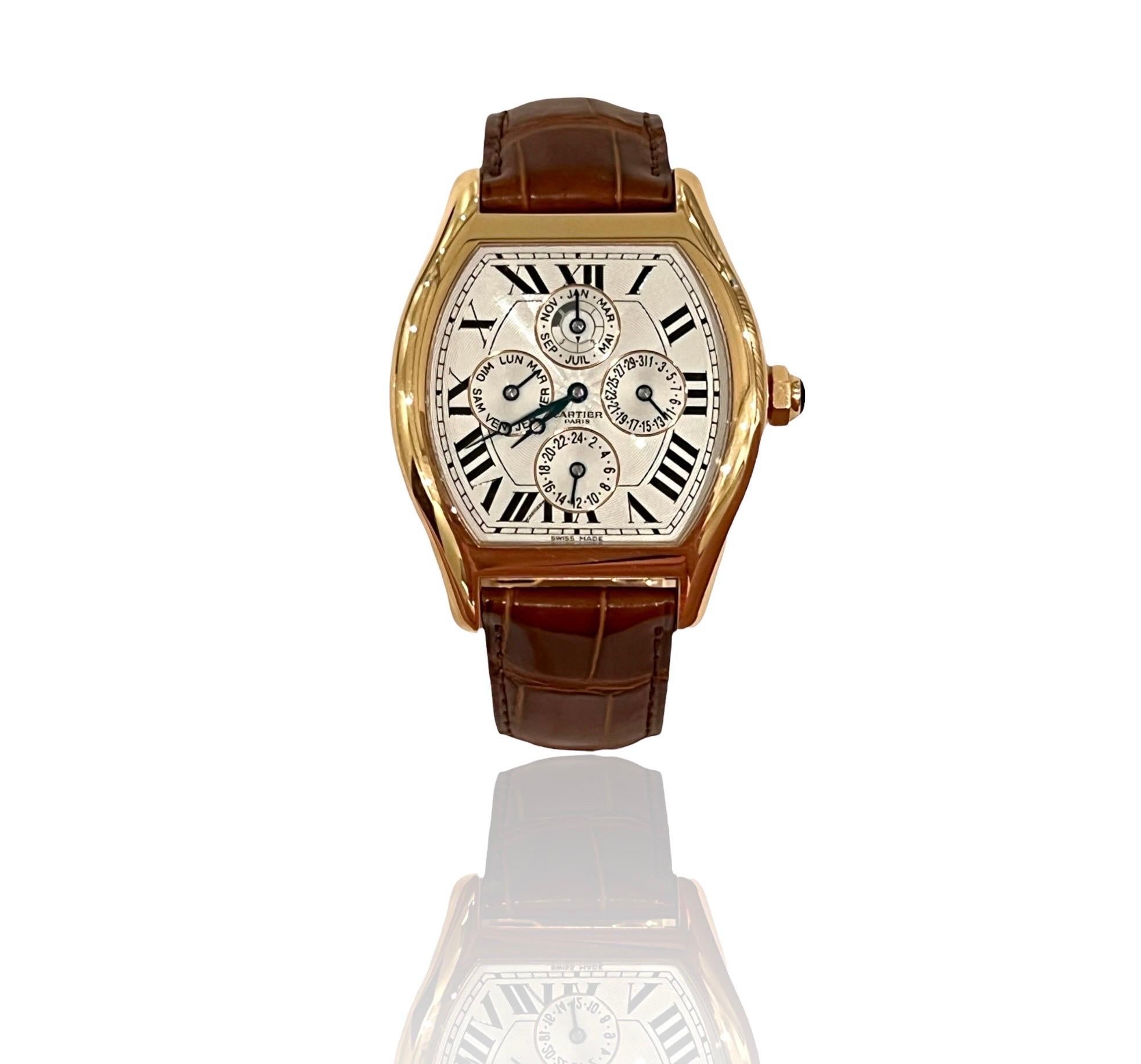 Rare montre-bracelet CARTIER Tortue XL
Edition limitée et numérotée, n'est plus disponible
De la collection spéciale de Cartier 