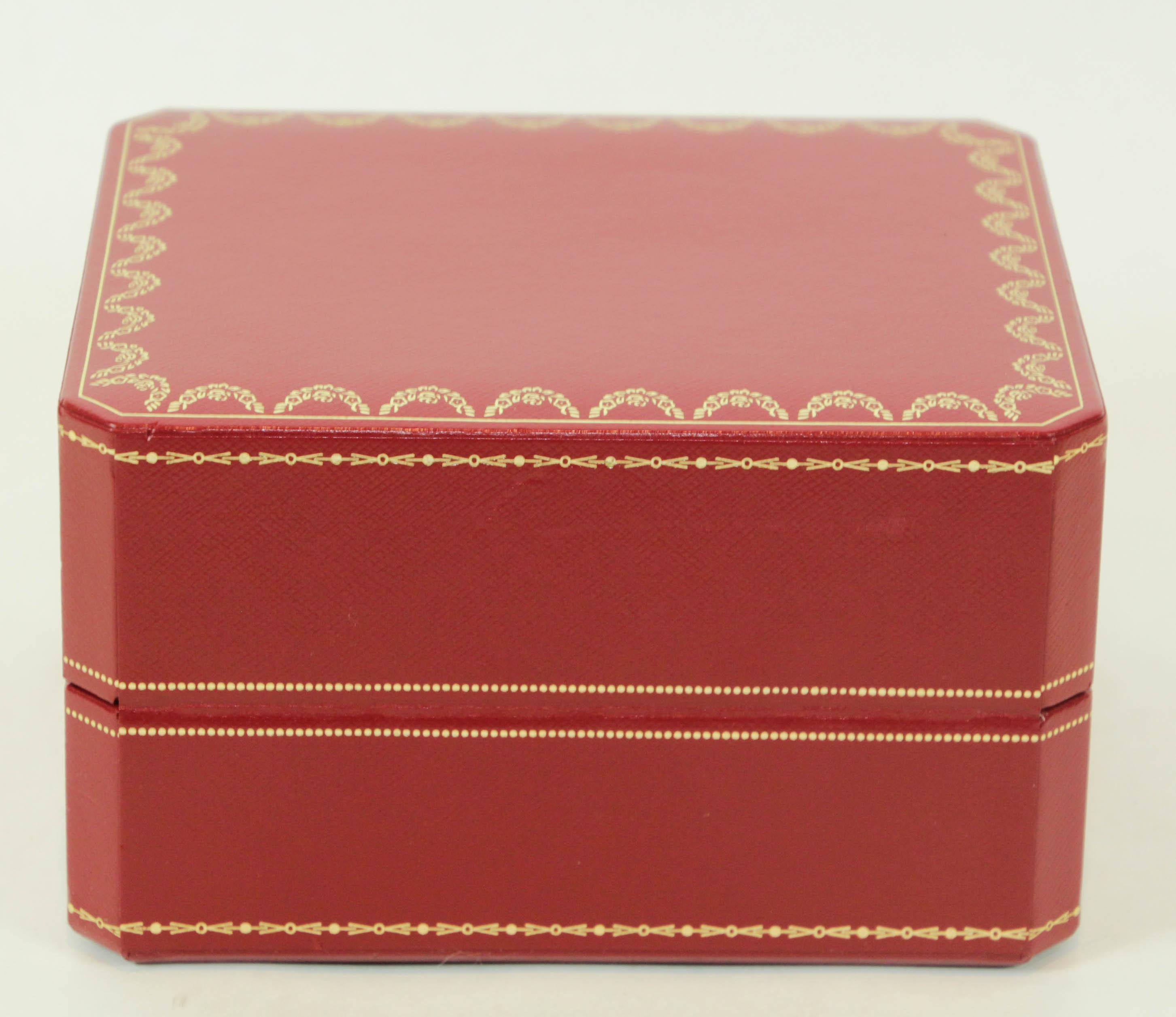 Cartier Travel Storage Watch Box in Red Leather Gilt Embossed For Sale 3