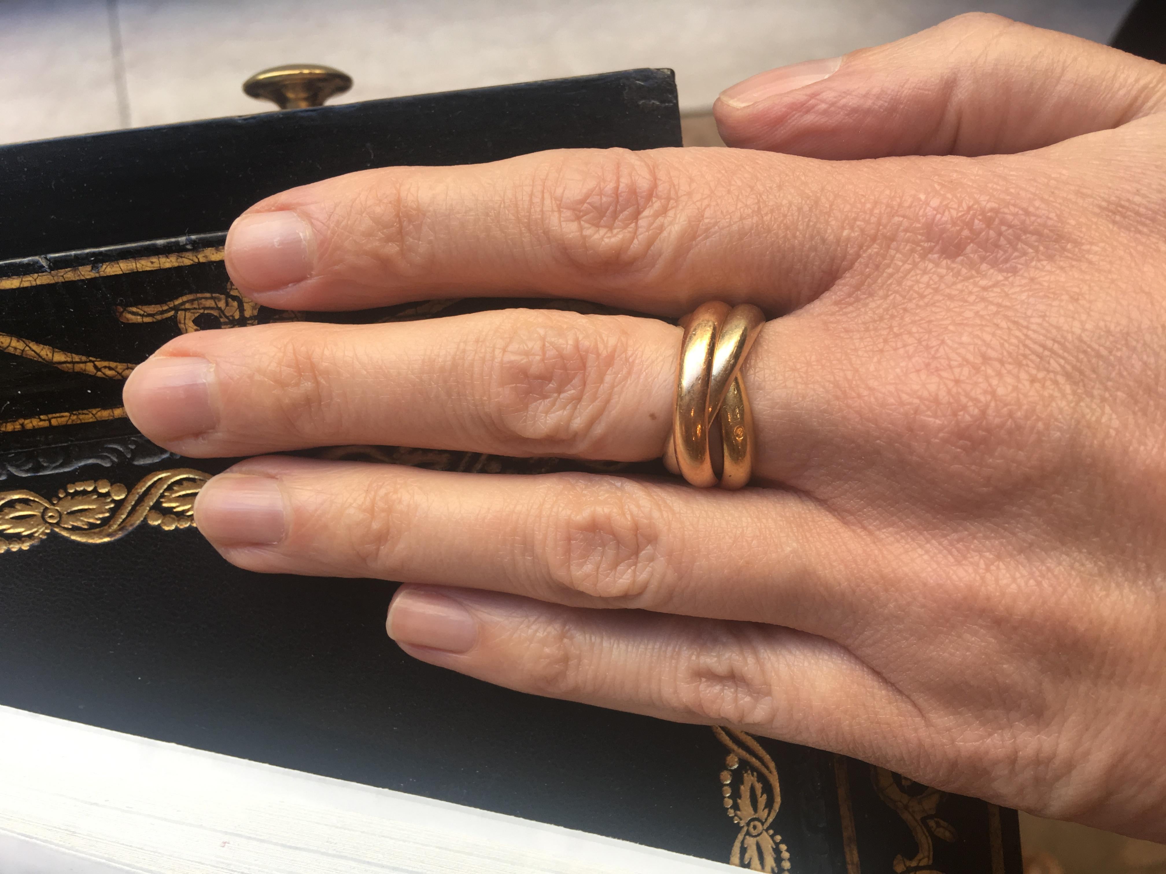 Cartier Tri Color Gold Trinity Medium Größe Ring 18 Karat Gold 11,6g (Zeitgenössisch)