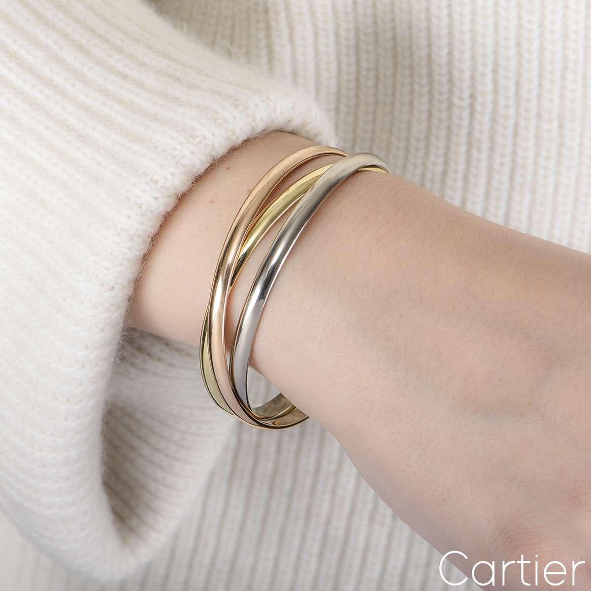 Cartier Tri-Colour Gold Trinity Armband Cartier Größe 19 B6067819 im Angebot 1