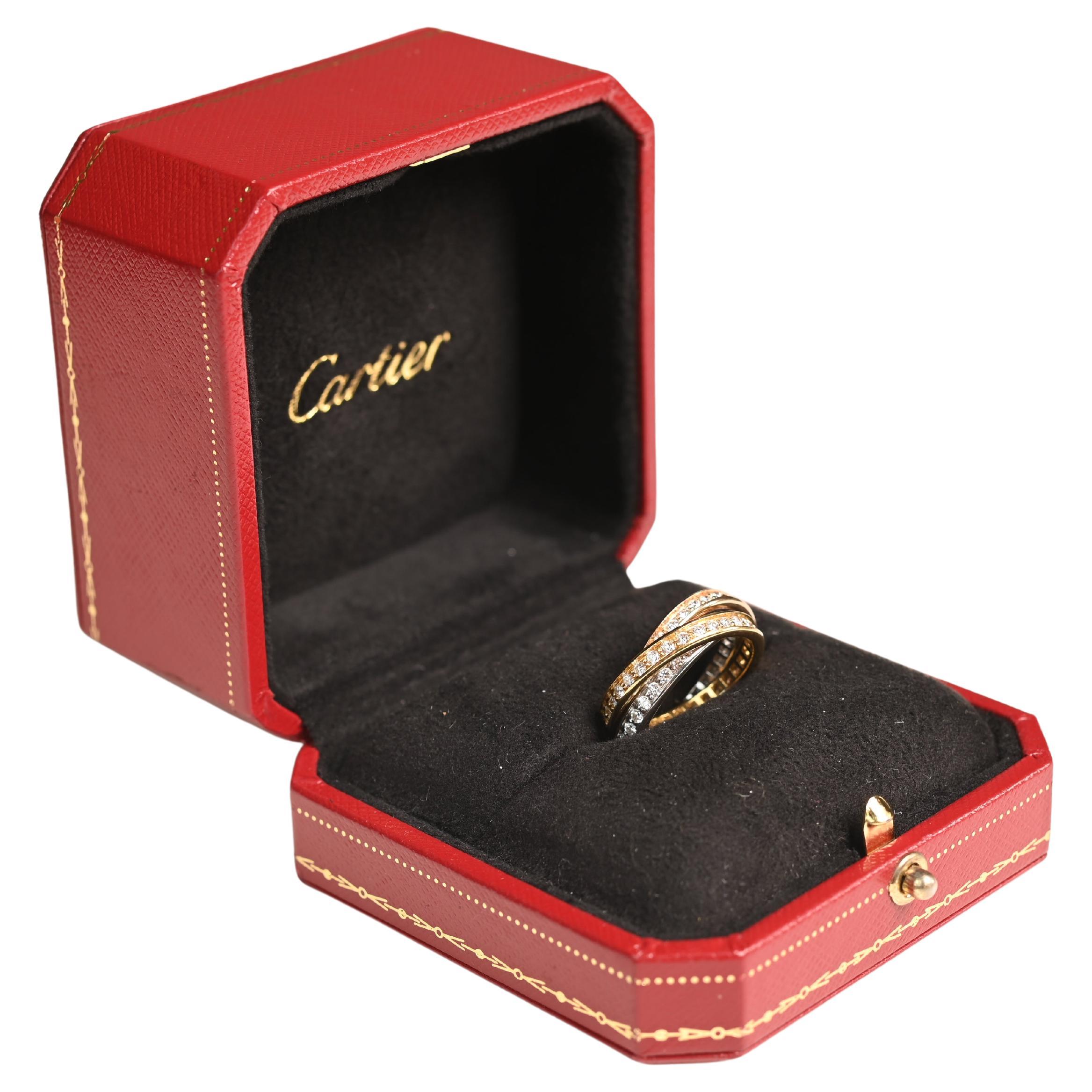 Fascia nuziale a Rolle in oro Cartier. Fascia di diamanti a eternità da 1,90 carati D-F VVS1-VS1 in vendita