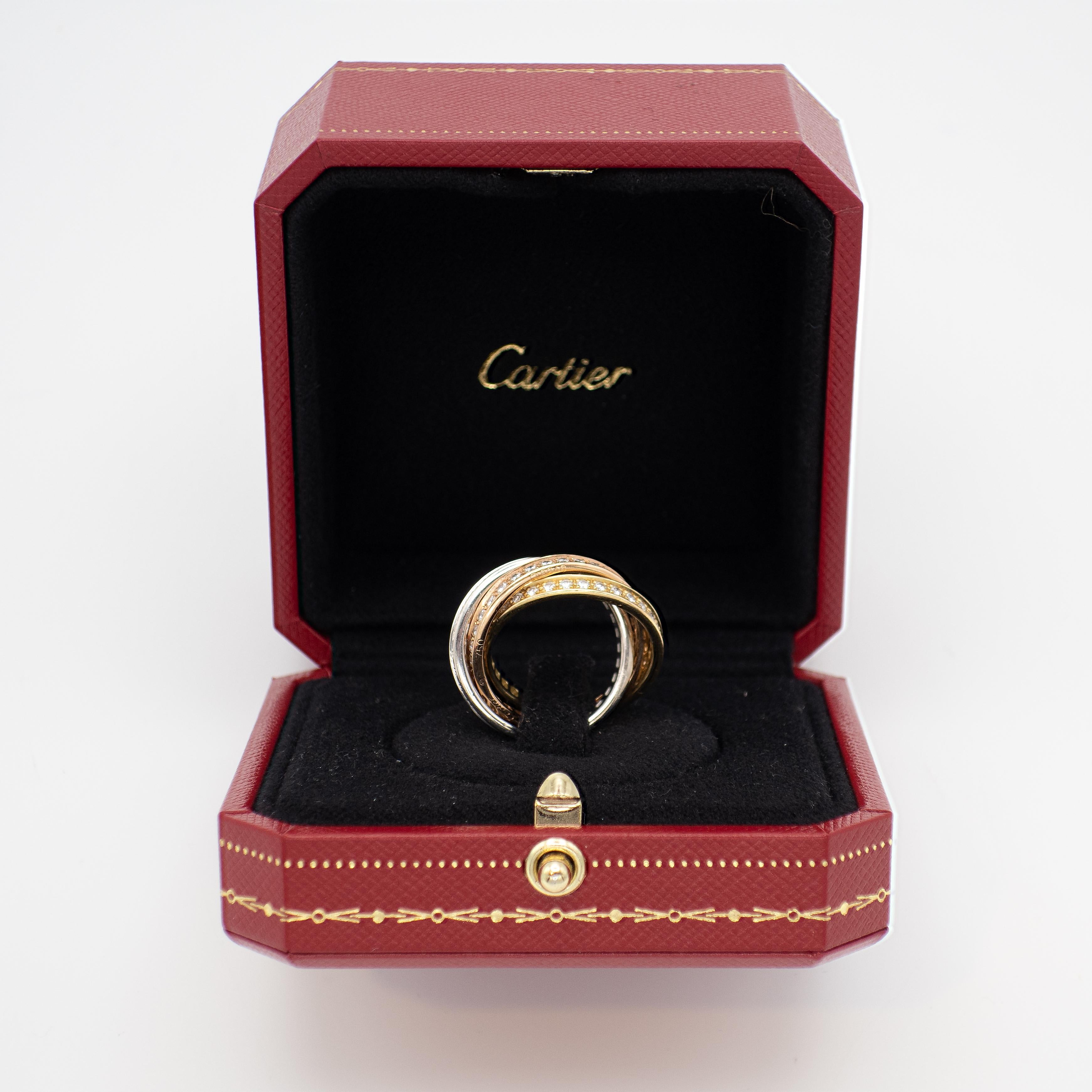 Brilliant Cut Cartier Trinity 18K Diamond Rolling Ring For Sale