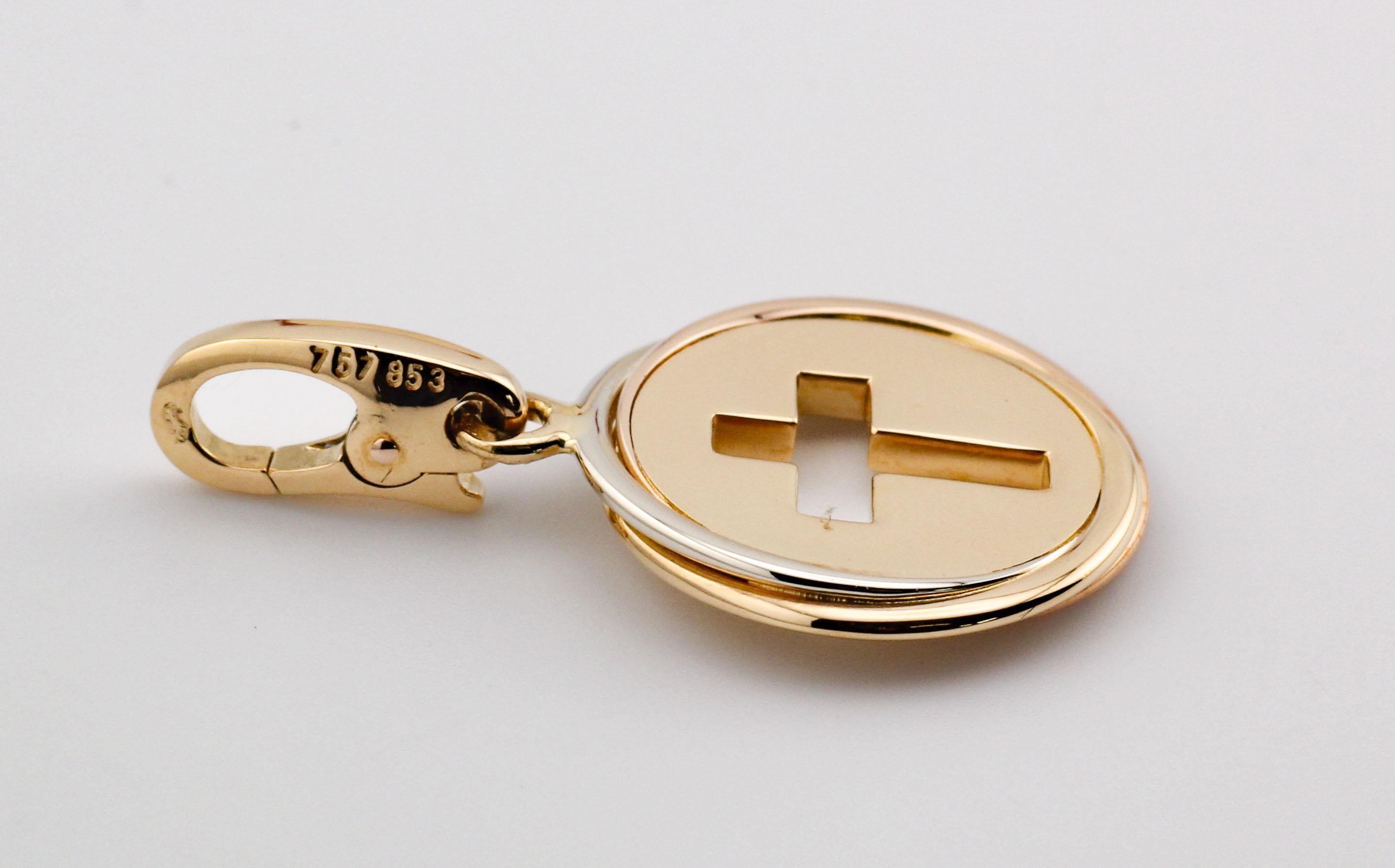 Pendentif croix en or 18K de Cartier Trinity en vente 2
