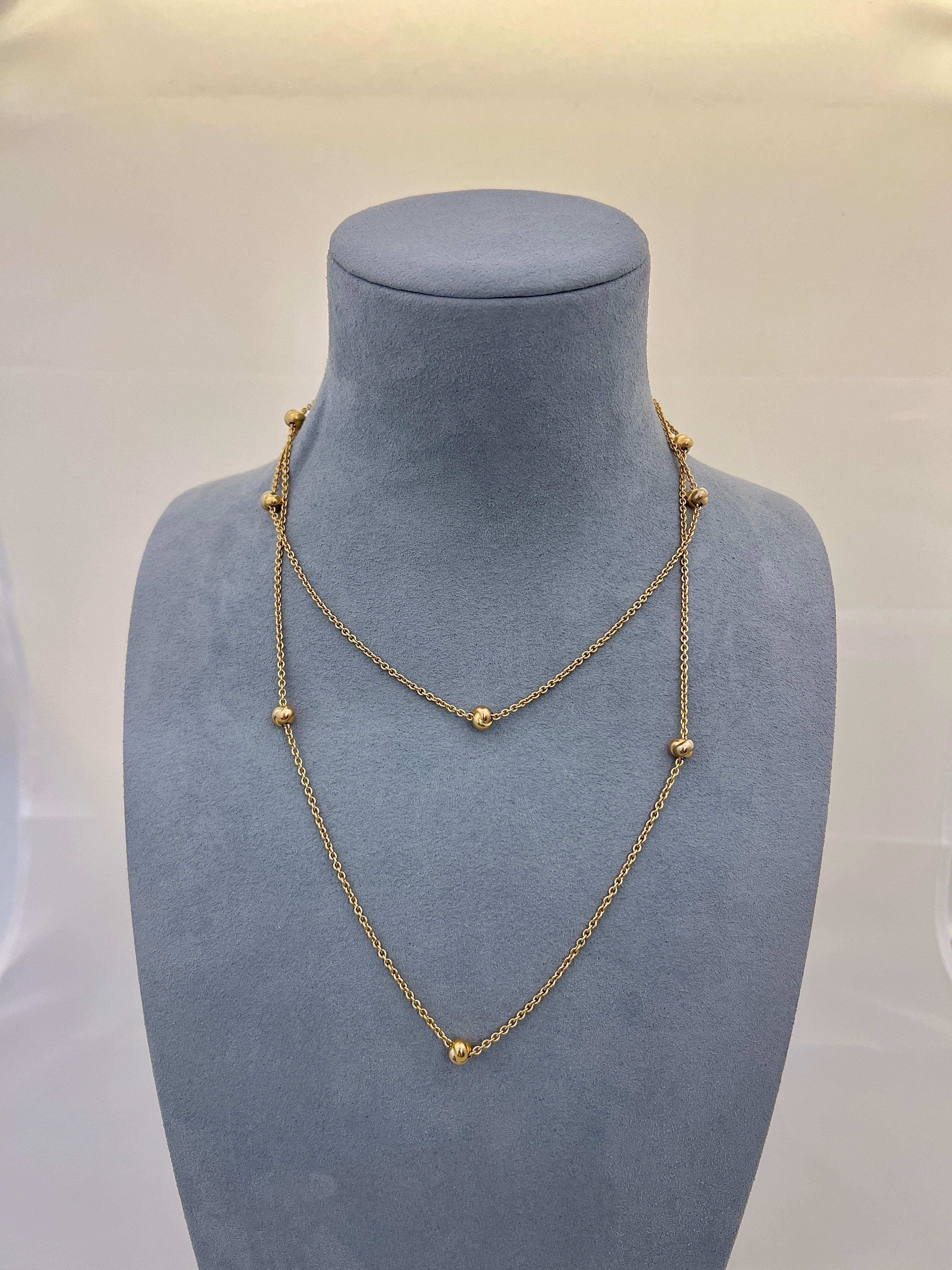 Cartier Trinity Collier chaîne longue station en or en vente 4