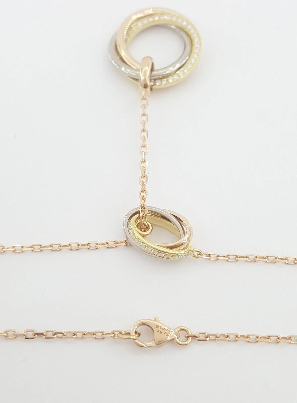 Moderno Cartier Trinity - Collana con pavé di diamanti in oro multicolore 18 ct. in vendita