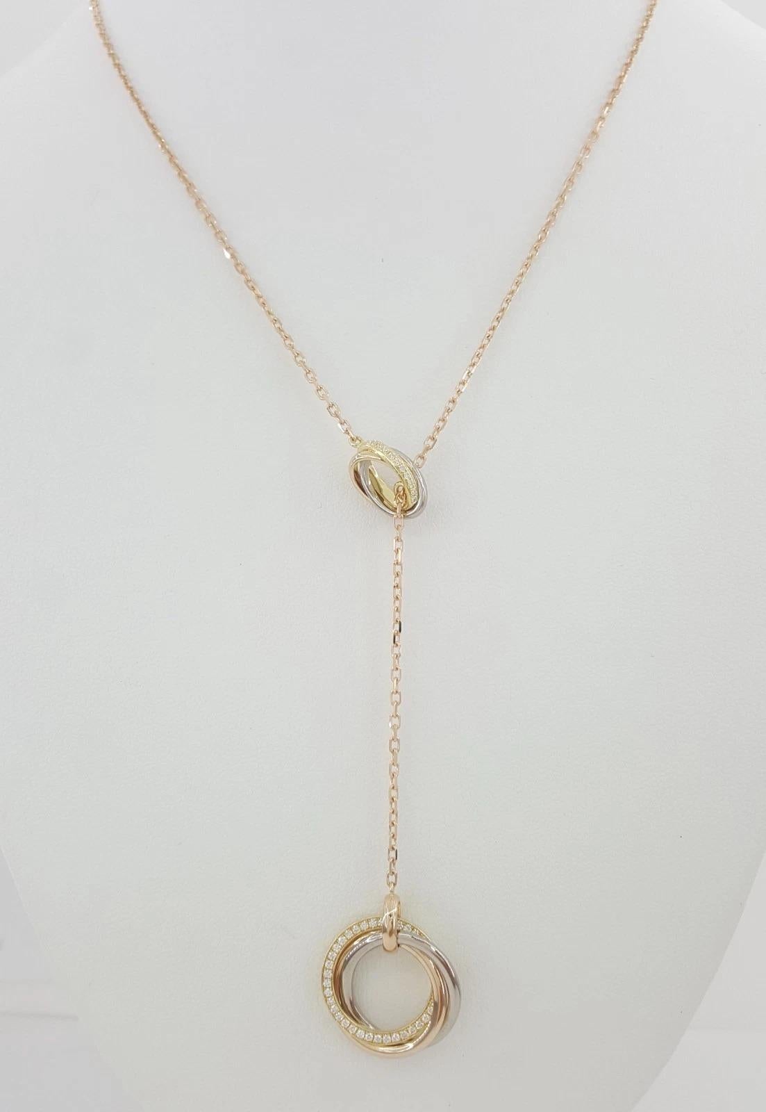 Taglio rotondo Cartier Trinity - Collana con pavé di diamanti in oro multicolore 18 ct. in vendita