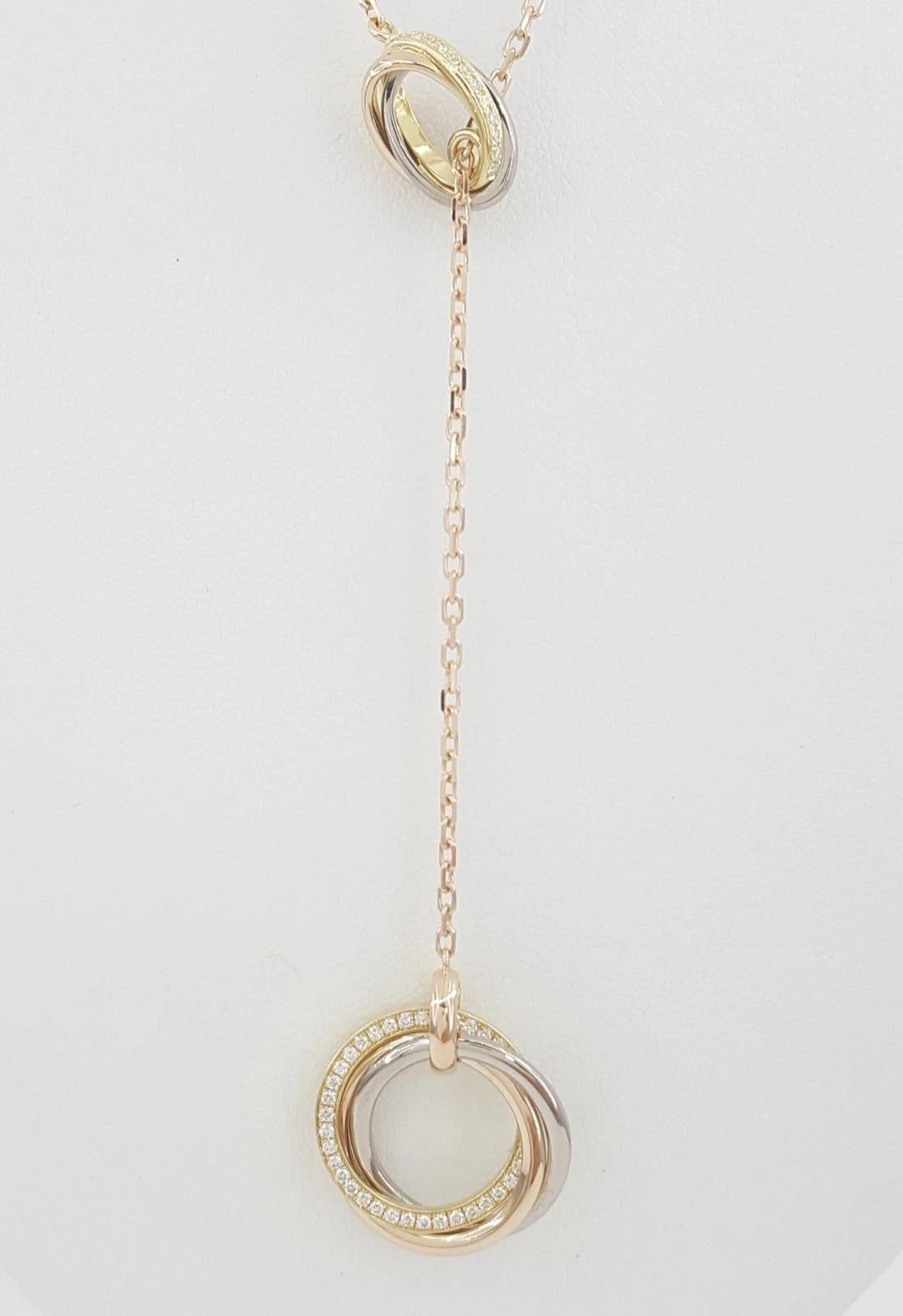 Cartier Trinity - Collana con pavé di diamanti in oro multicolore 18 ct. in vendita 1