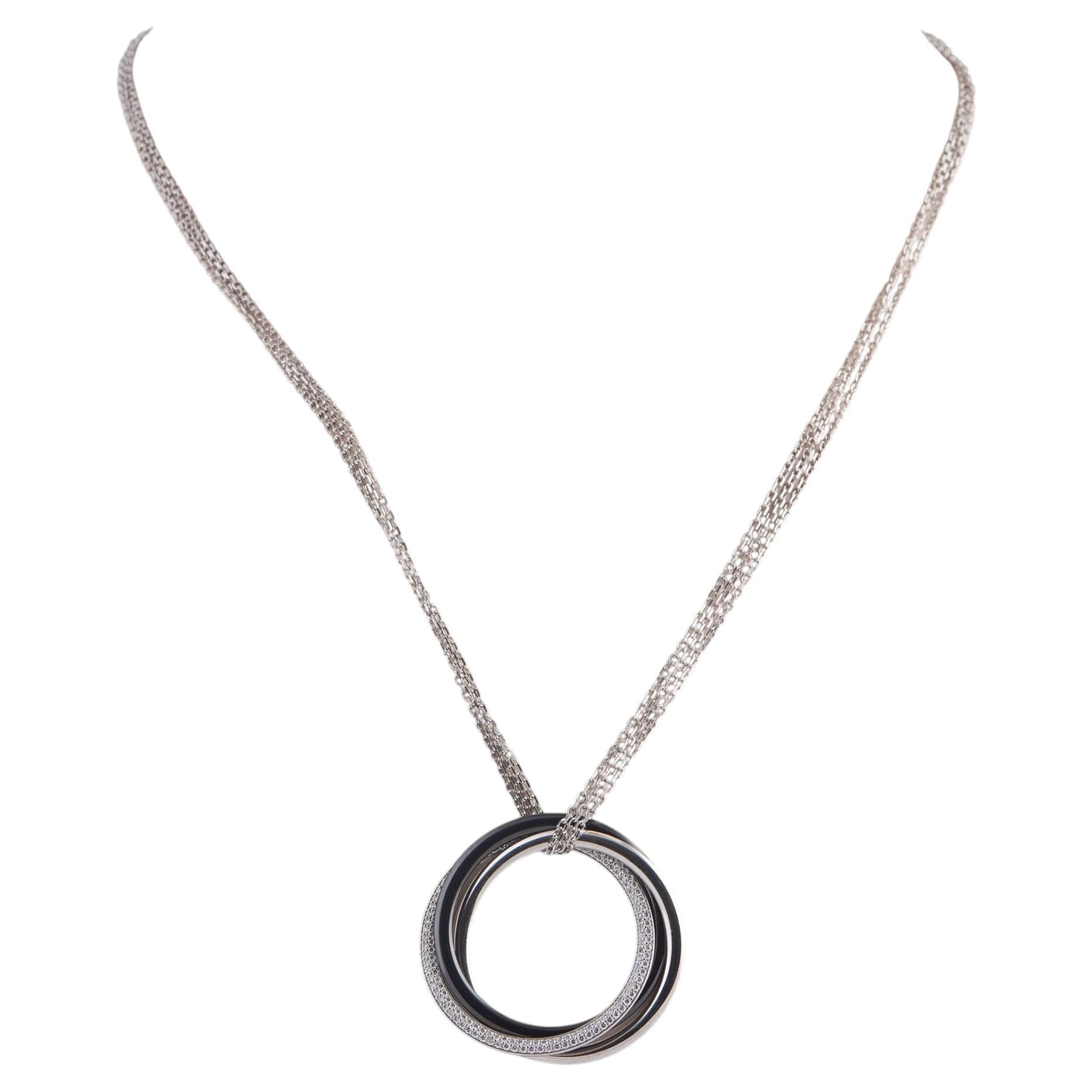 Cartier Trinity, collana in oro bianco 18 carati con diamanti e ceramica da 0,82 carati CA41-051926 in vendita