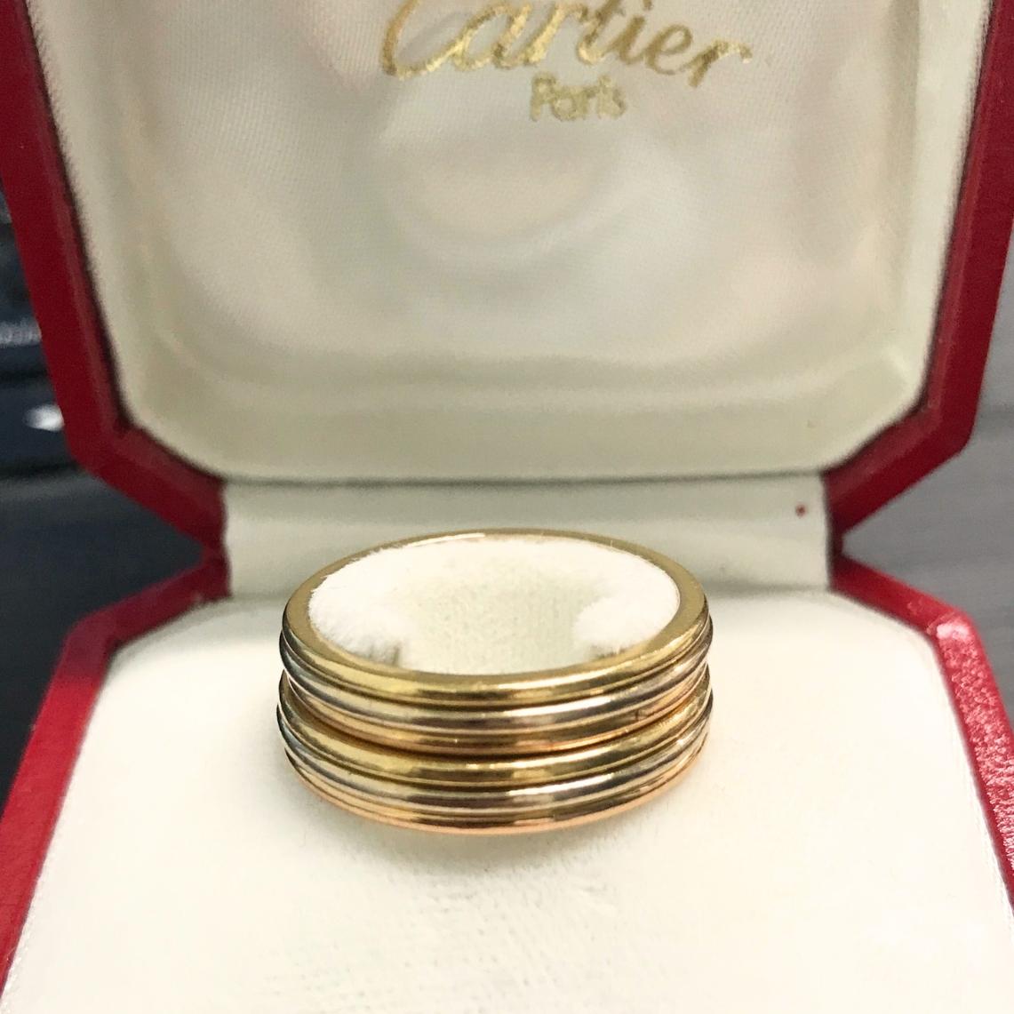 Cartier Trinity Band 18k Gold Männer Ringe Original Box im Angebot 4