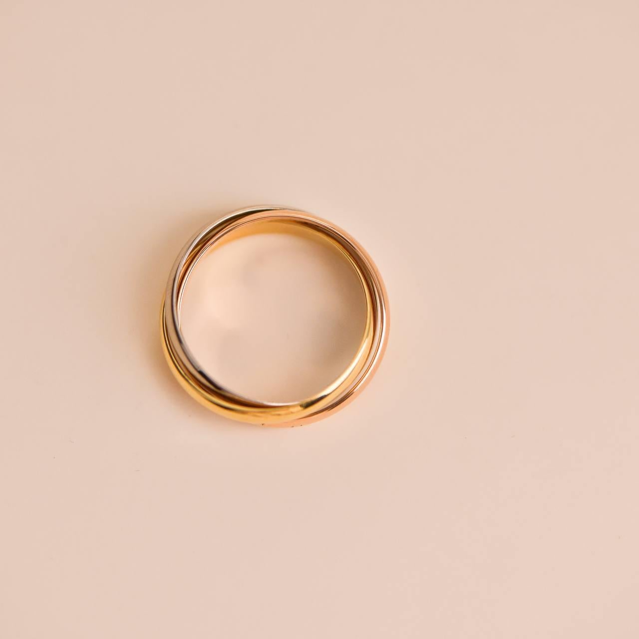 Cartier Trinity Classic Gold Ring Small Model Size 53 In Excellent Condition In Banbury, GB
