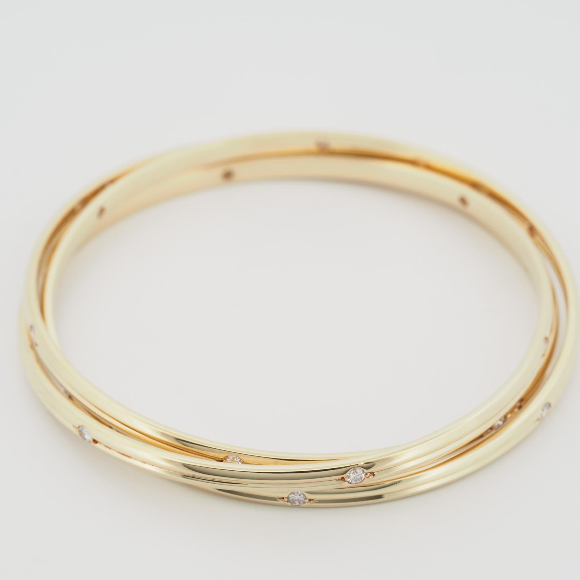 Taille ronde Cartier Bracelet jonc Trinity Constellation en or jaune avec 1 carat de diamants en vente